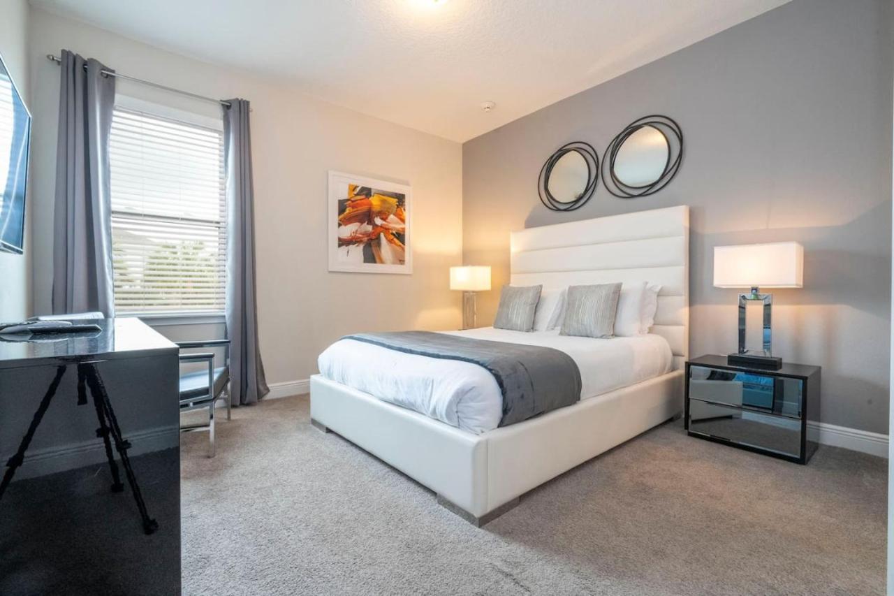 Amazing 8bd W Private Pool At Encore Holiday home Orlando
