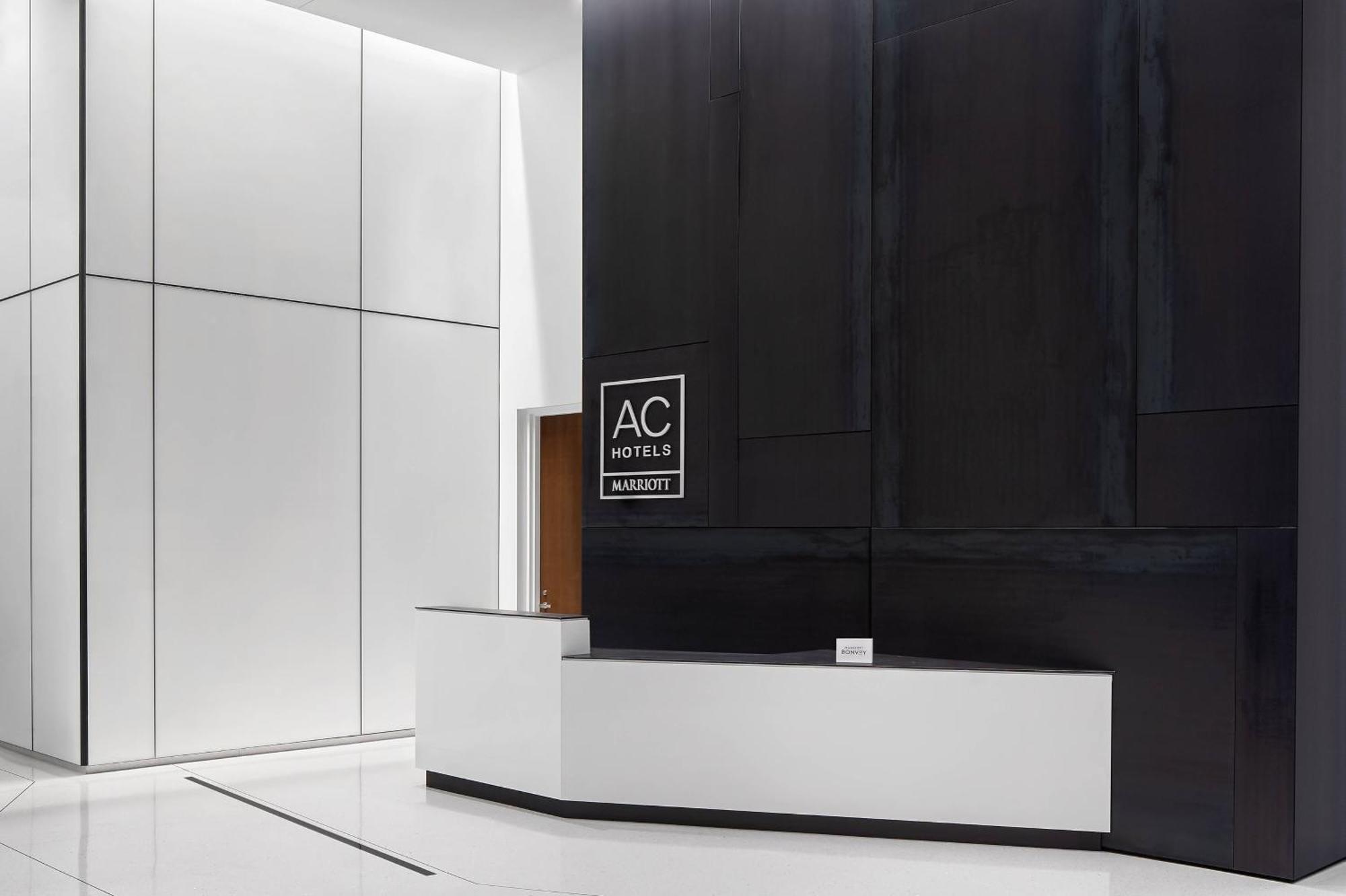 Ac By Marriott Downtown Hotel