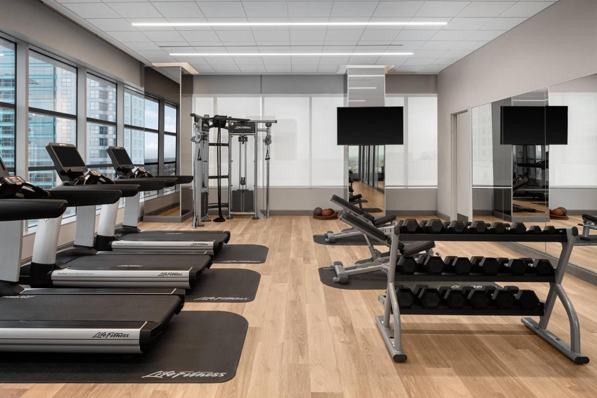 Hotel Ac By Marriott Downtown 2*