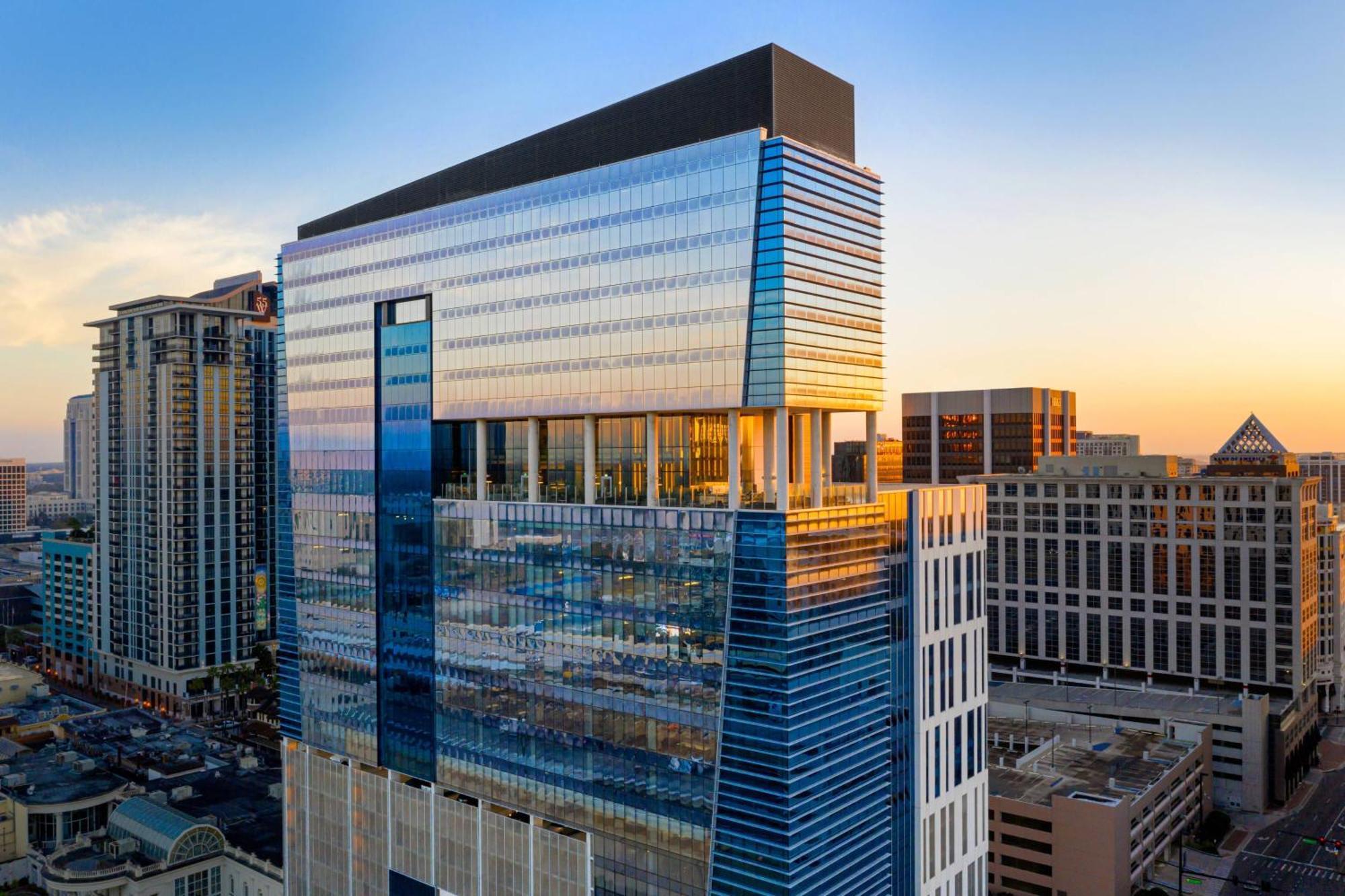 Hotel Ac By Marriott Downtown 2*