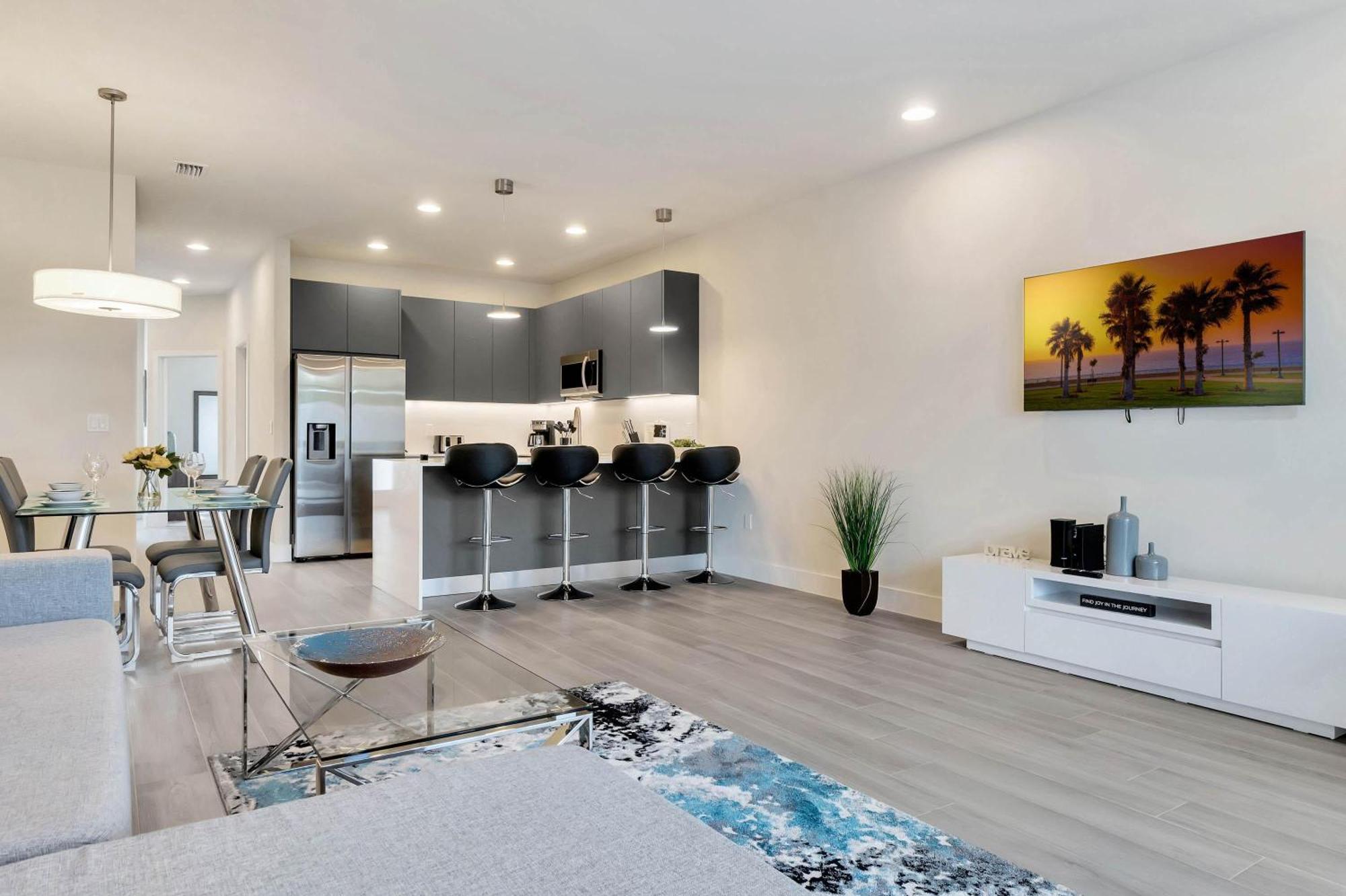3 Bedrooms Pool Hidden Forest Amenities Orlando