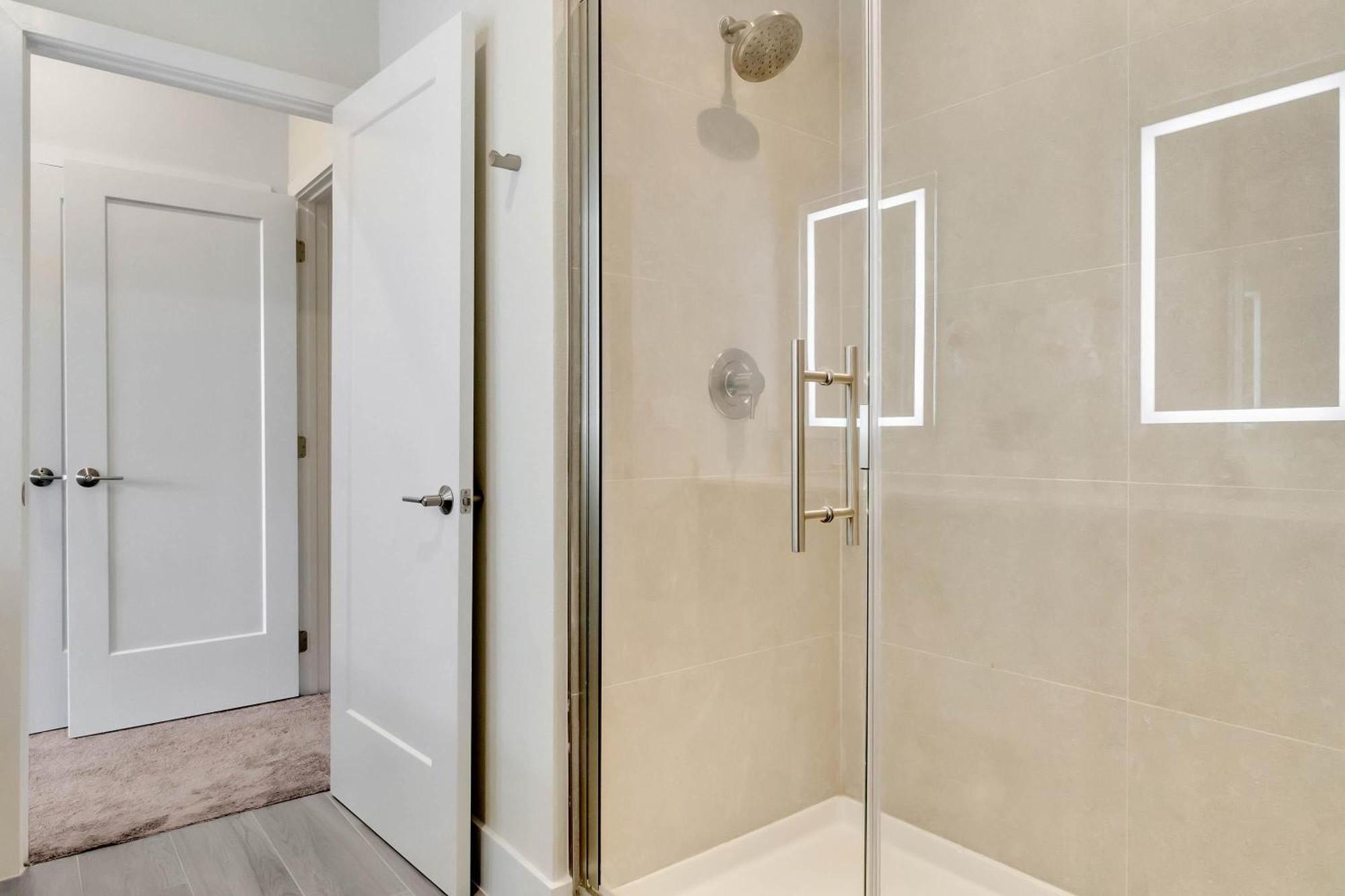 Apartment 3 Bedrooms Pool Hidden Forest Amenities *