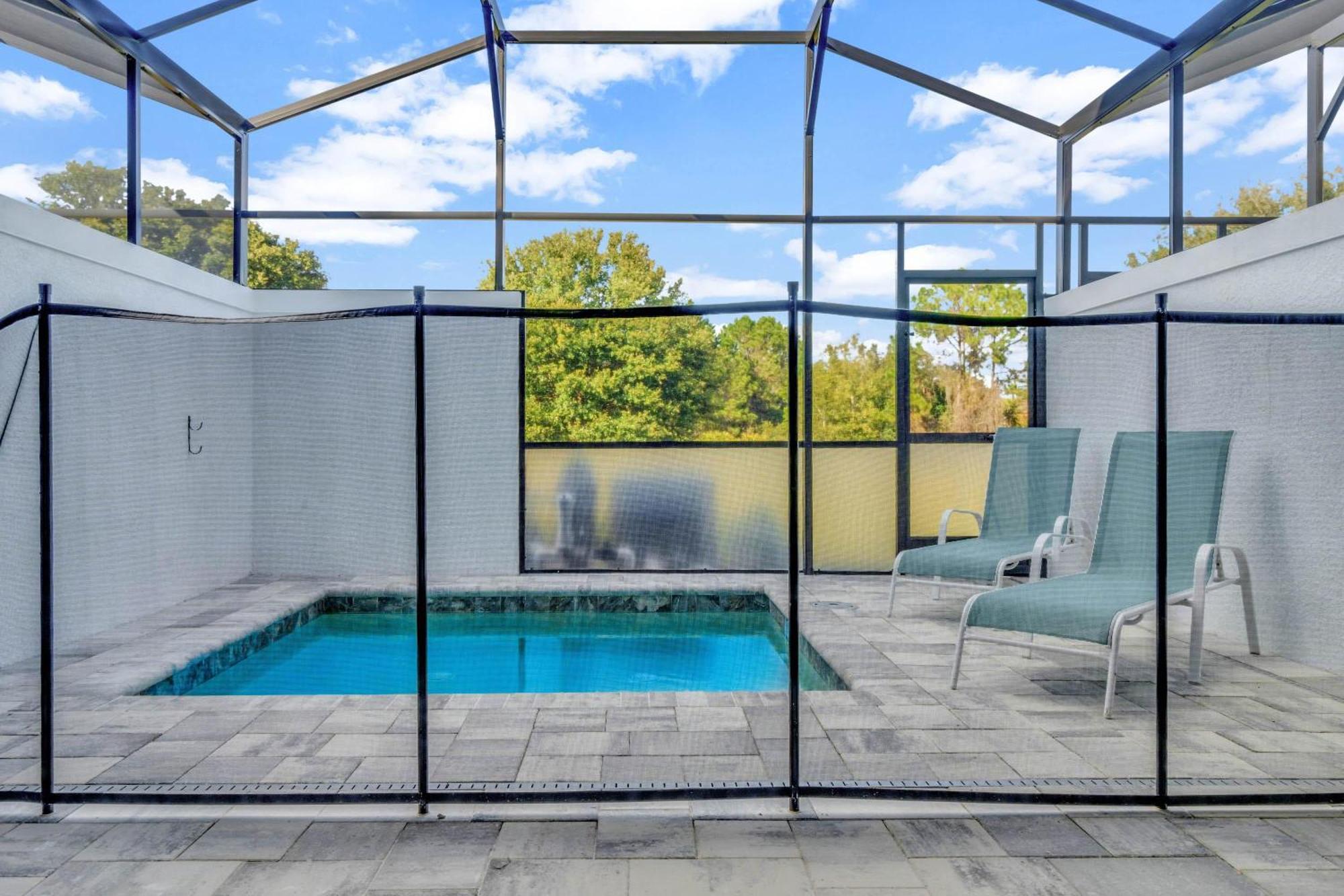 3 Bedrooms Pool Hidden Forest Amenities Orlando