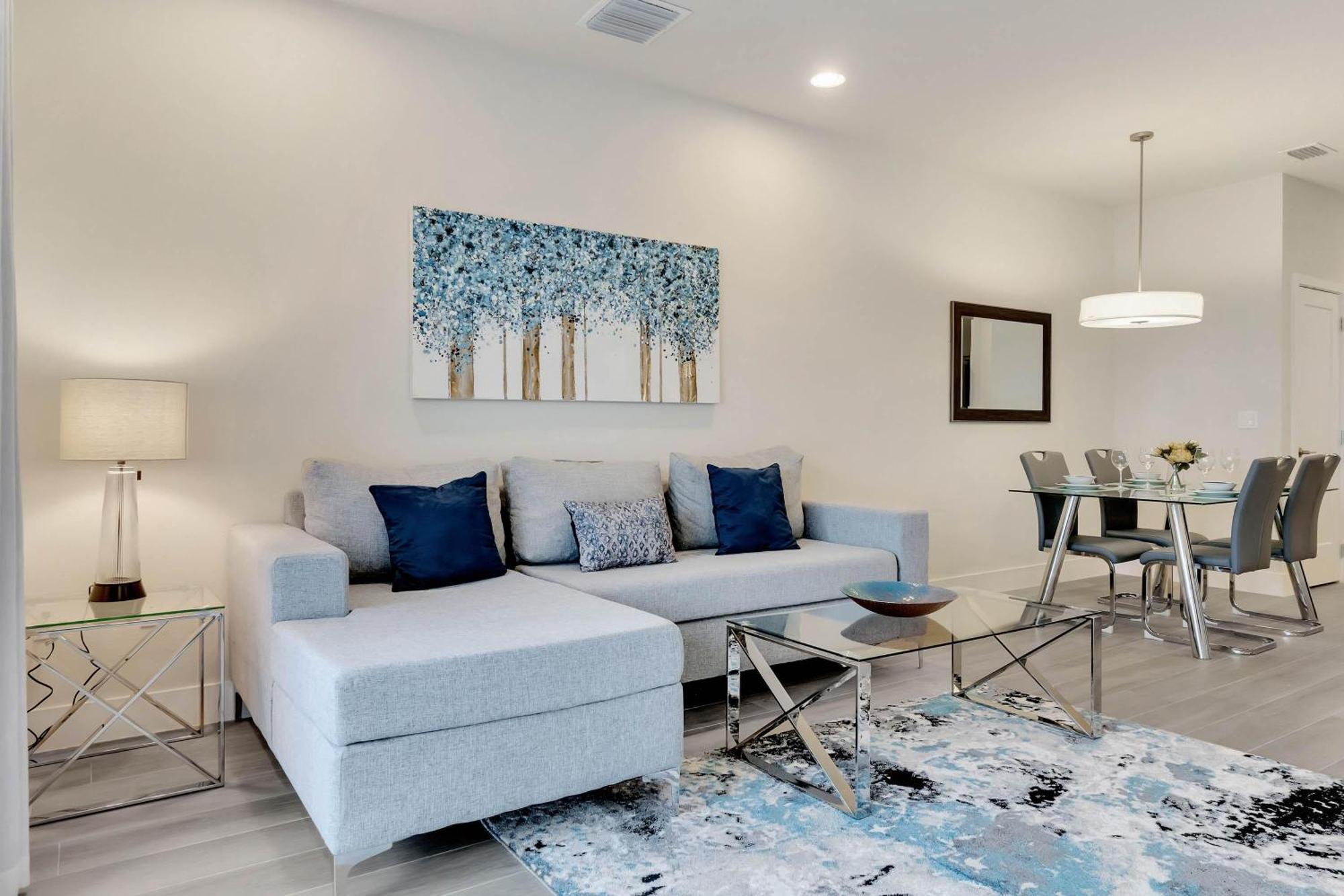 3 Bedrooms Pool Hidden Forest Amenities Apartment Orlando