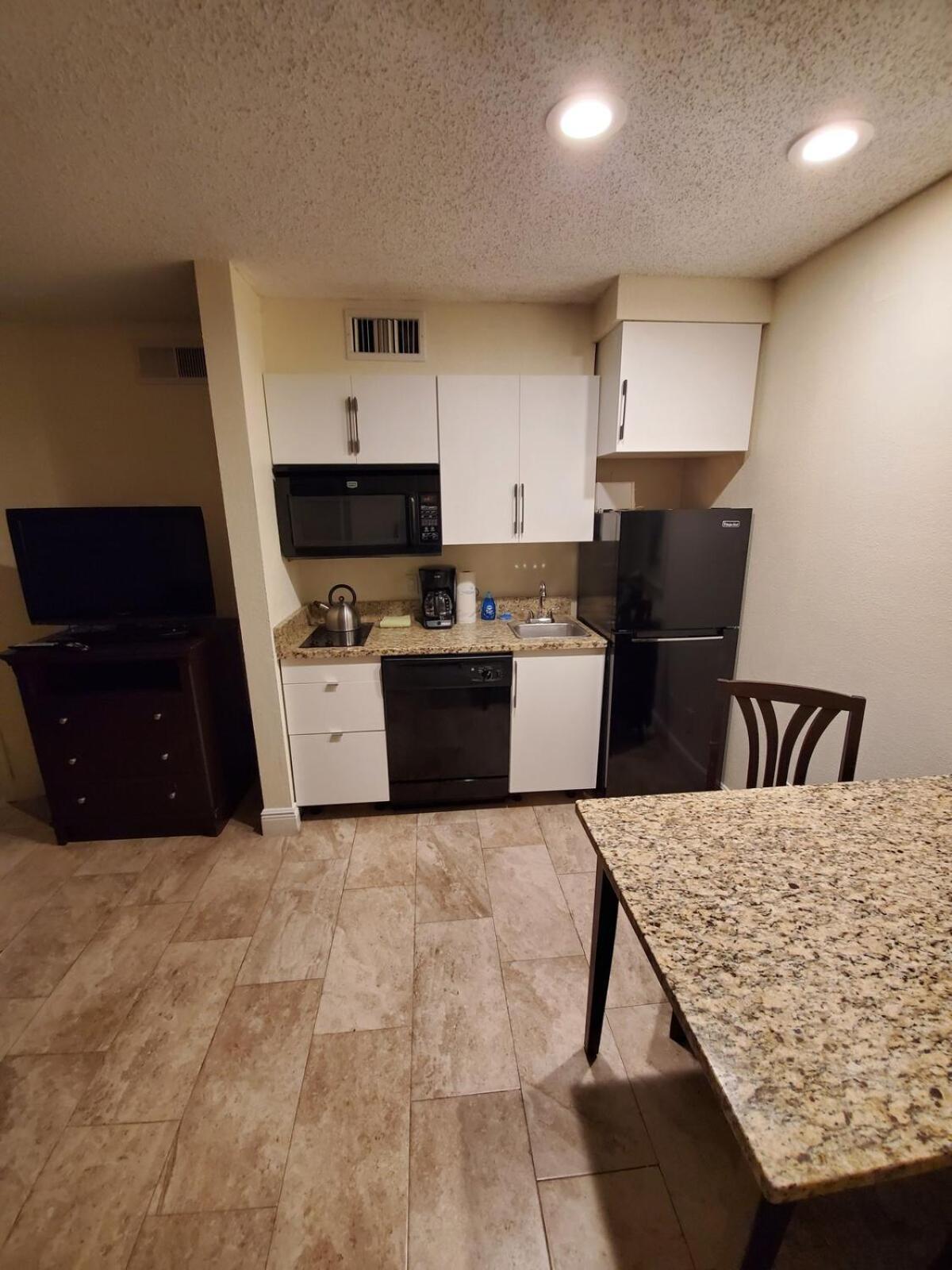 Apartment 2 Miles From 1 Bedroom 1 Bath