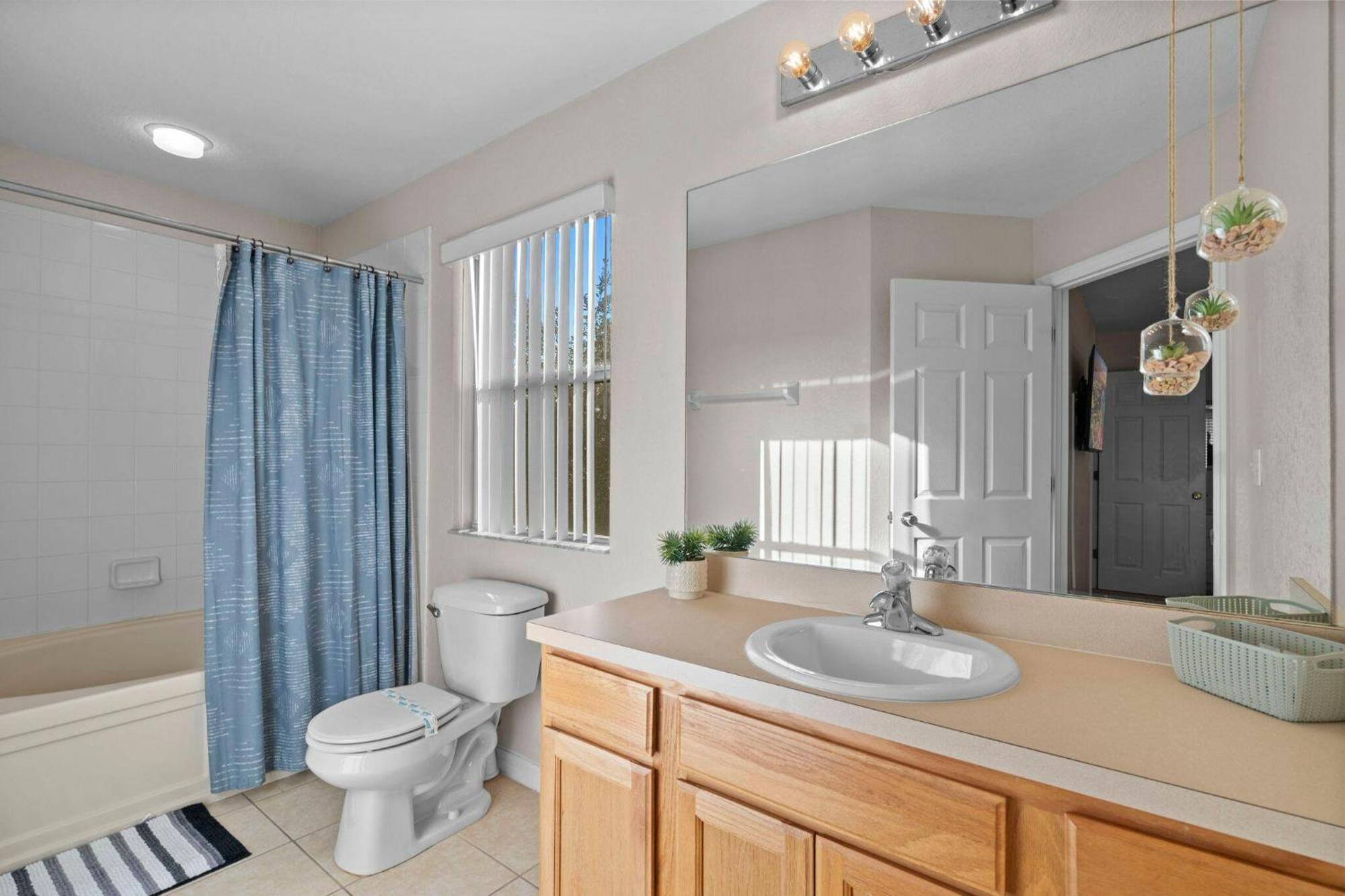 Sweet 3 Bedroom Townhome 2407 Orlando