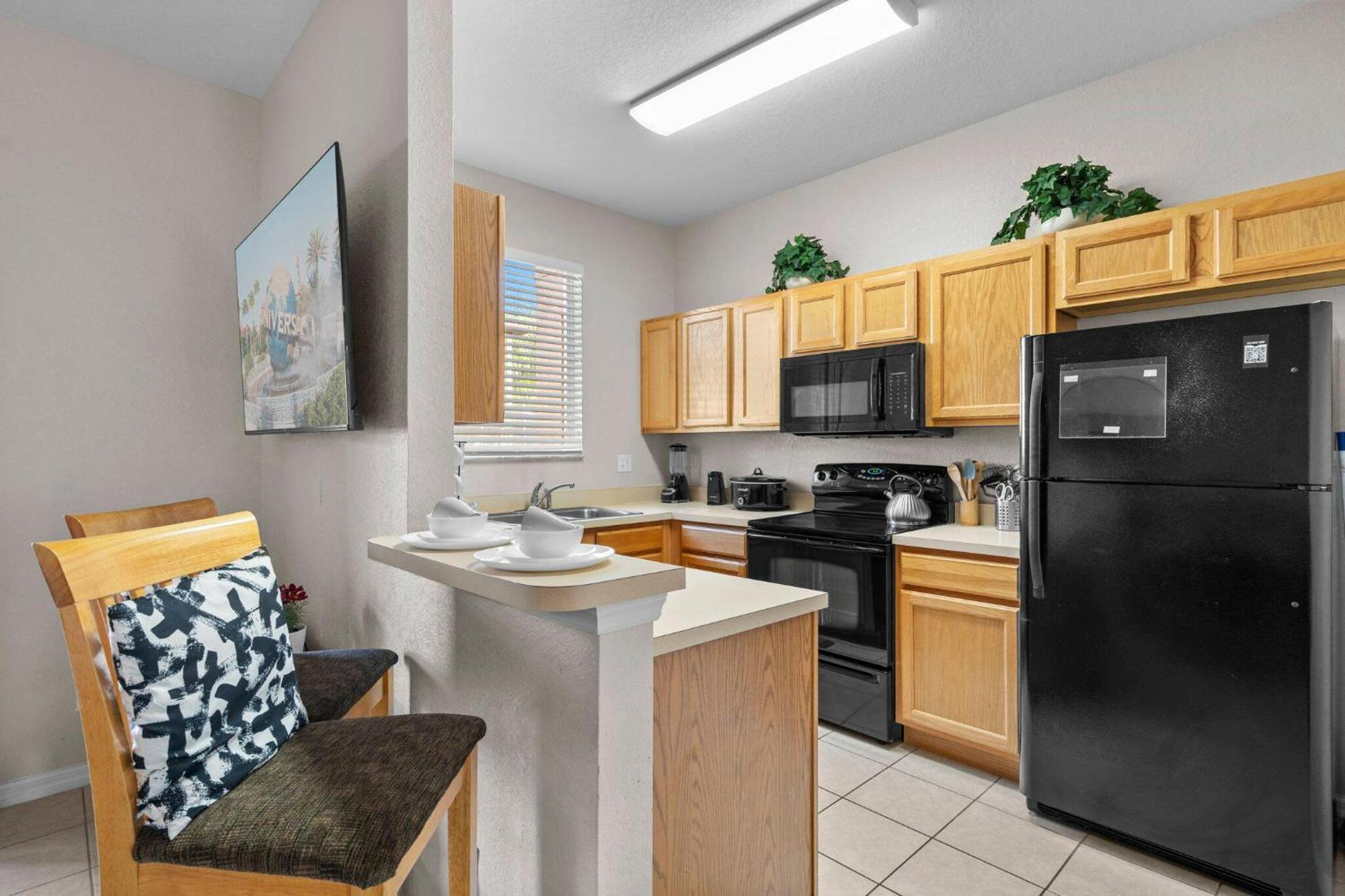 Sweet 3 Bedroom Townhome 2407