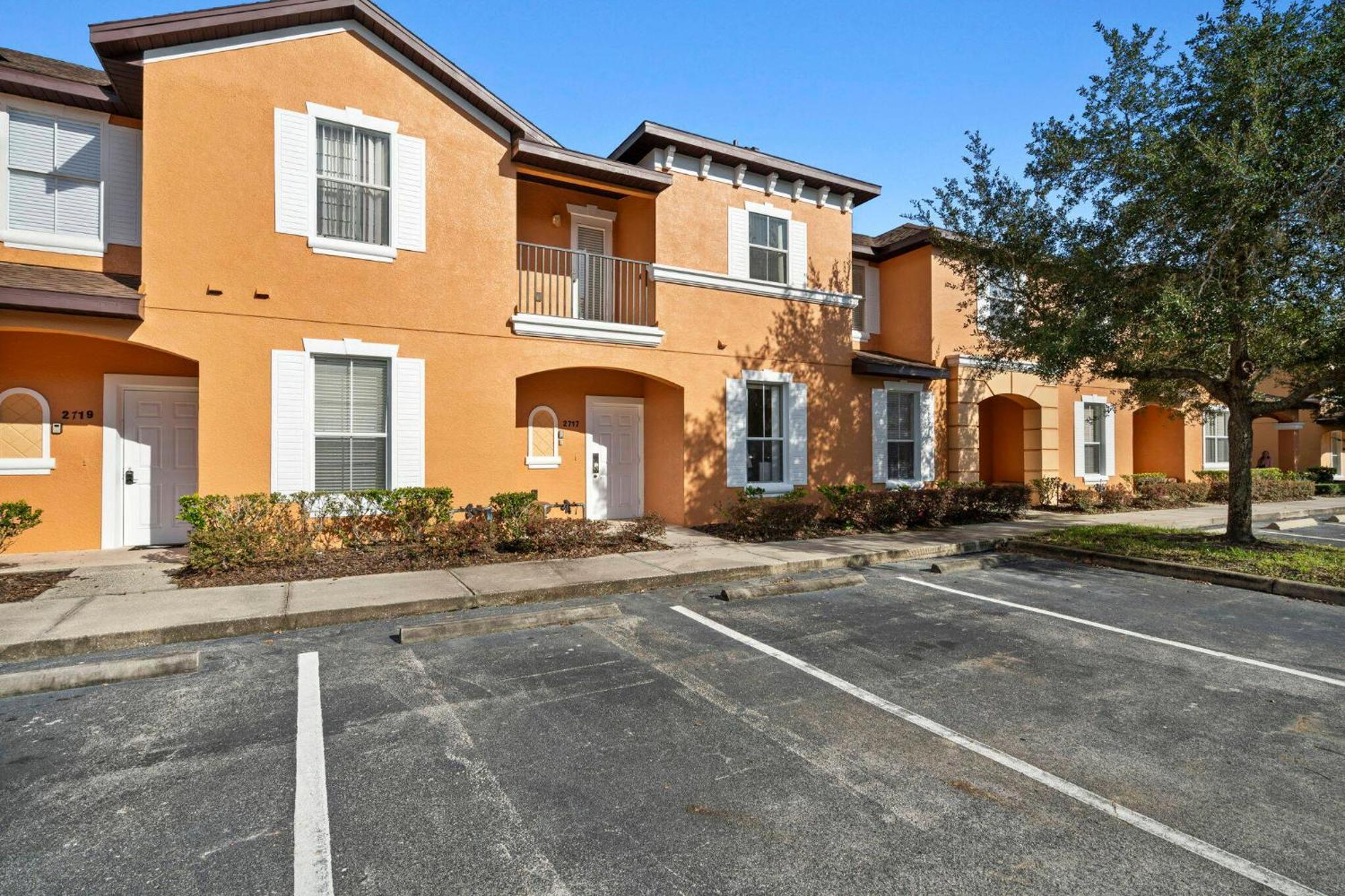 Sweet 3 Bedroom Townhome 2407 * Orlando