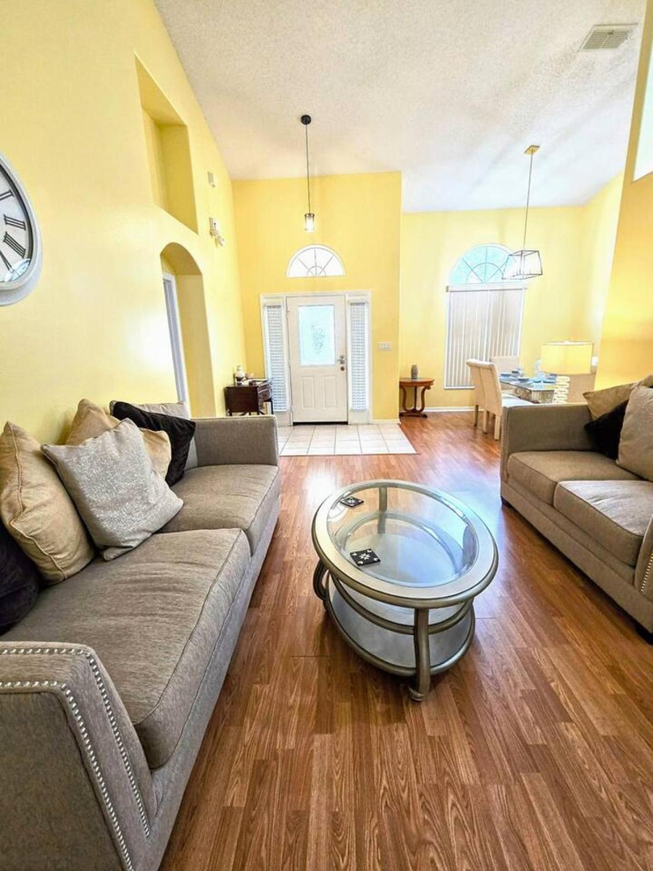 Holiday home Joyful And Bright 4 Bedroom 3 Bathroom Pool