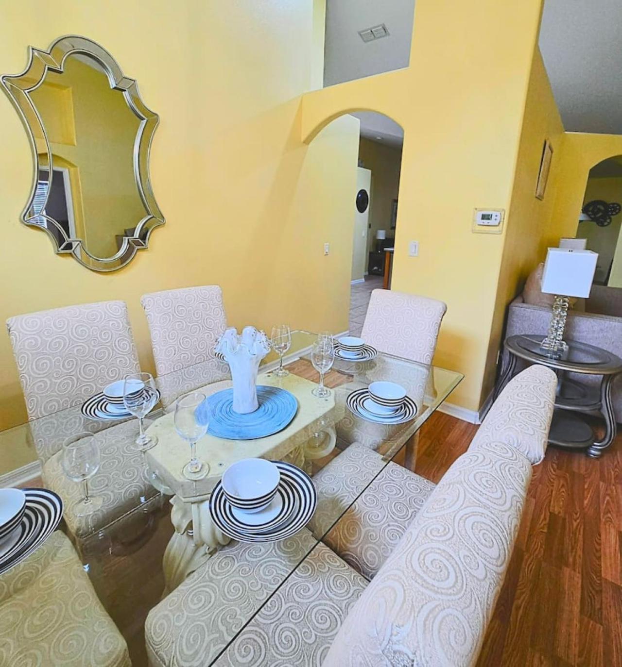 Holiday home Joyful And Bright 4 Bedroom 3 Bathroom Pool Orlando
