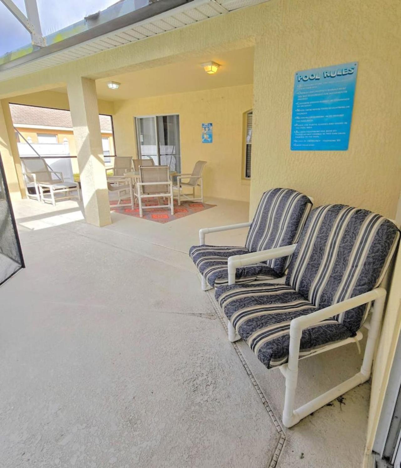 Joyful And Bright 4 Bedroom 3 Bathroom Pool *