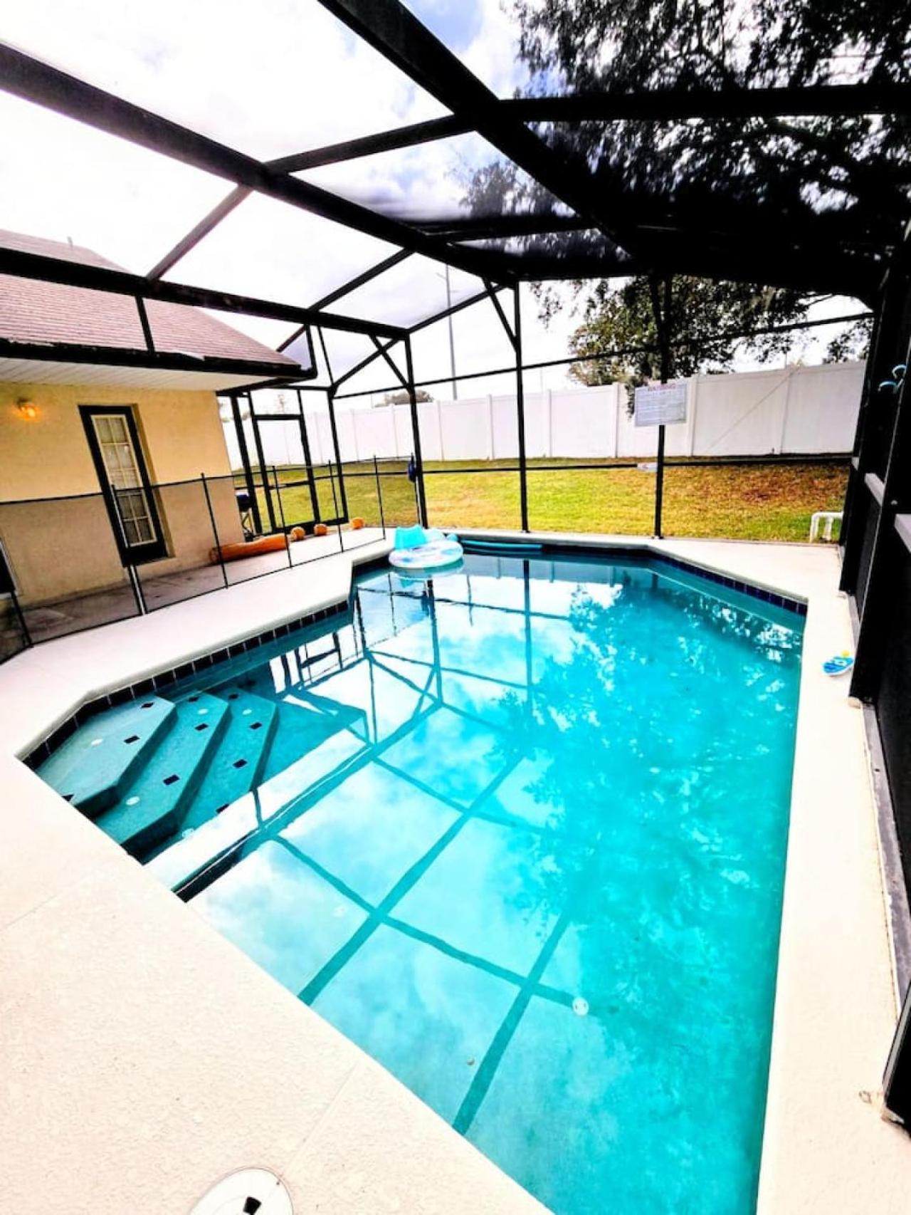 Holiday home Joyful And Bright 4 Bedroom 3 Bathroom Pool