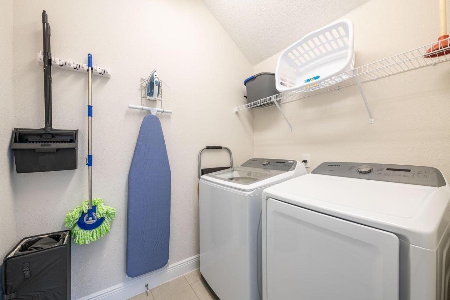 Holiday home Dainty 4 Bdrm With Themed Bedrooms At Encore