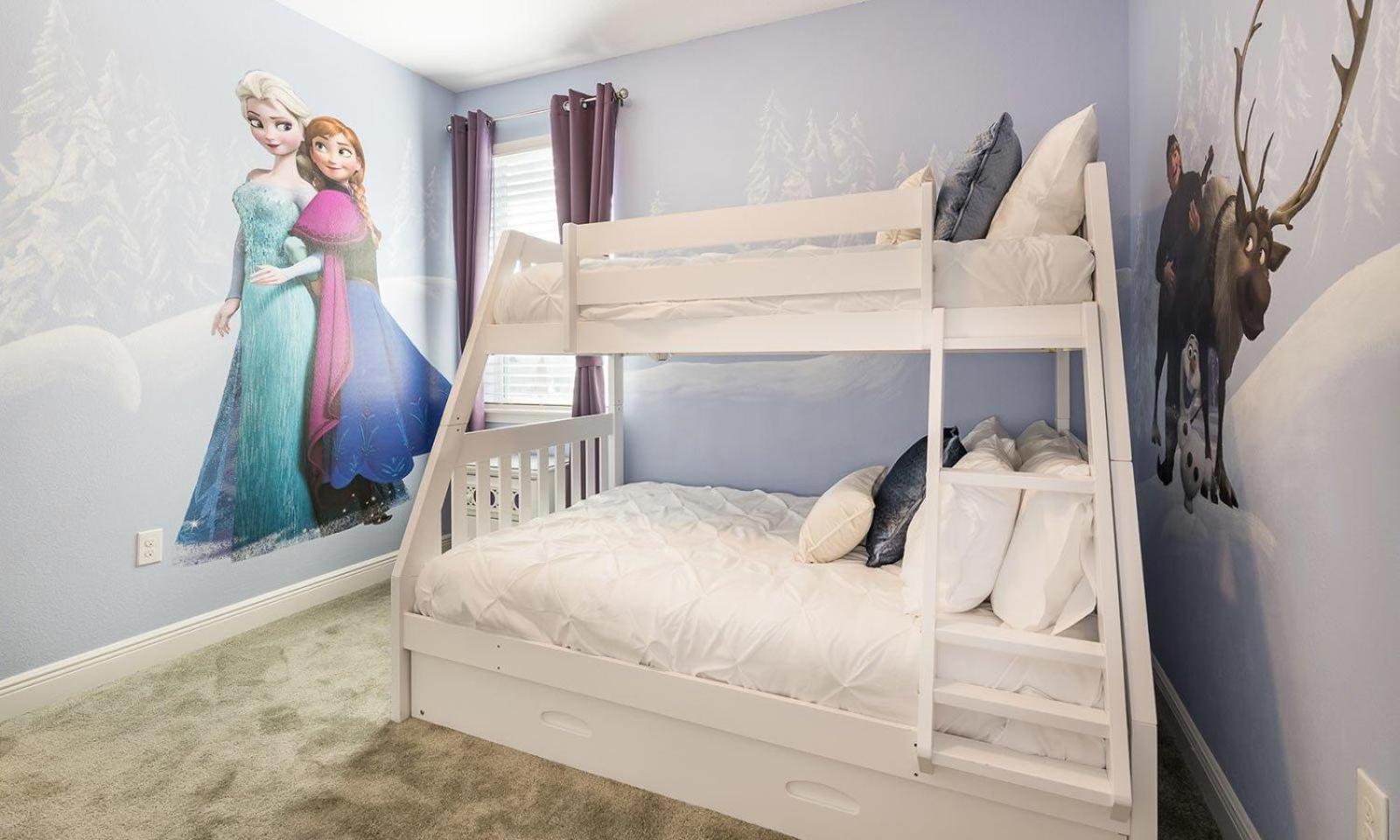Airy 6 Bdrm Abode With Theater In Encore Holiday home