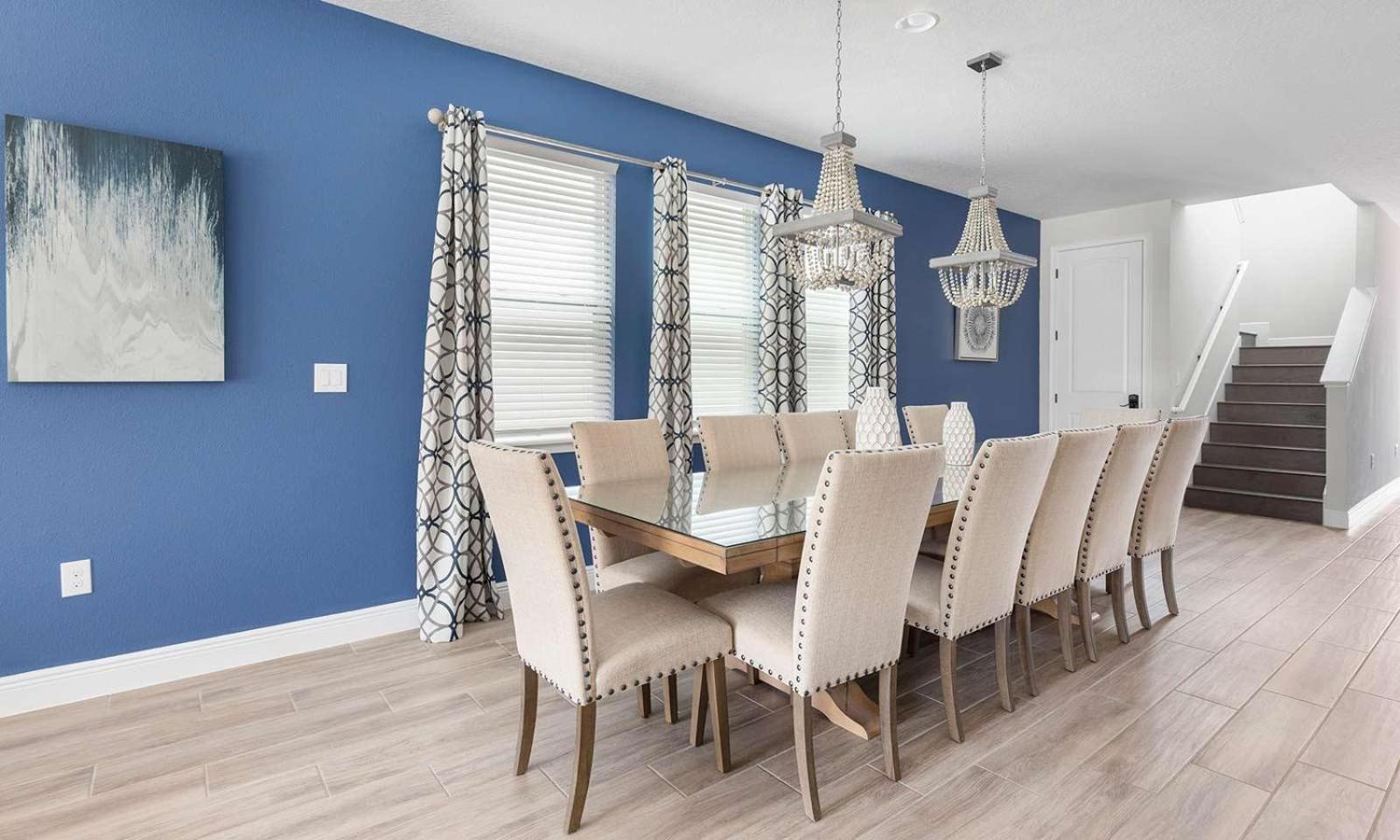 Colorful 9 Bdrm House With Large Pool In Encore Holiday home