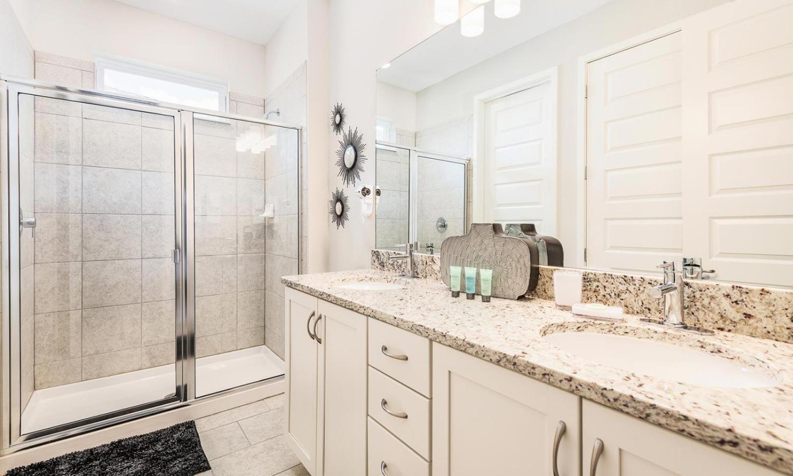 Polished Serene 4 Bdrm With Games At Encore