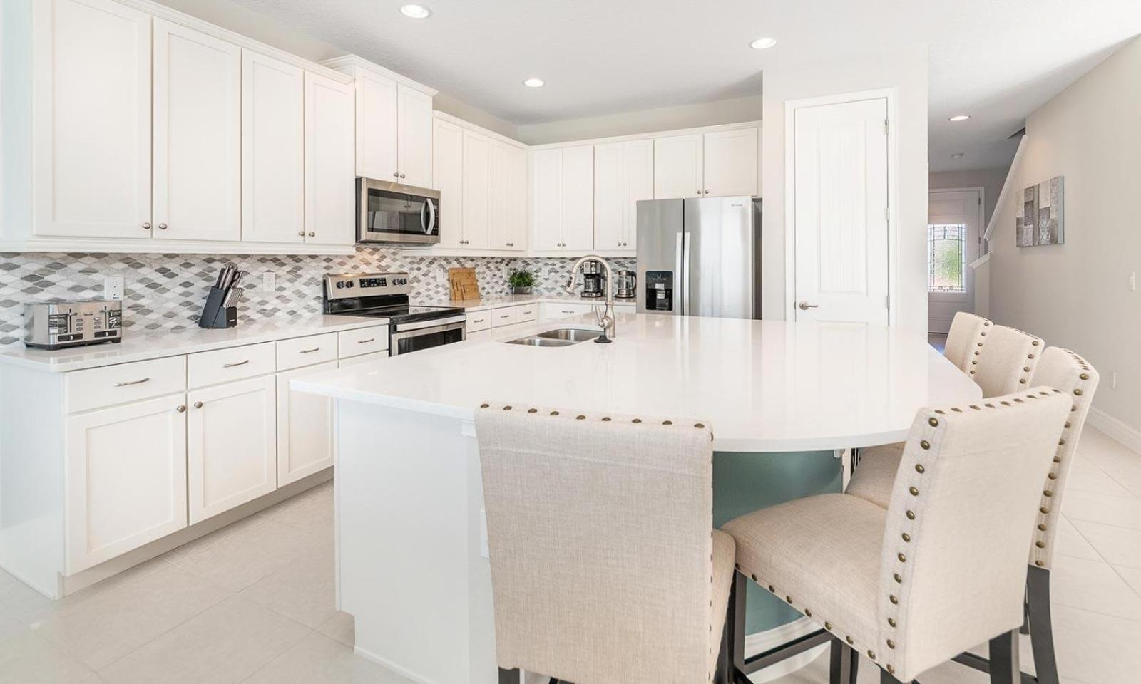 Marvelous 5 Bdrm Retreat With Themed Bedrooms At Encore *