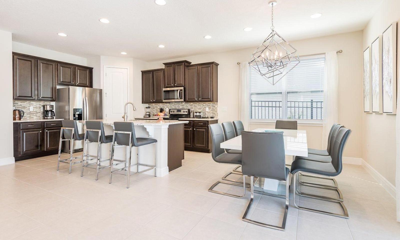 Holiday home Vibrant 5 Bdrm With Private Pool In Encore