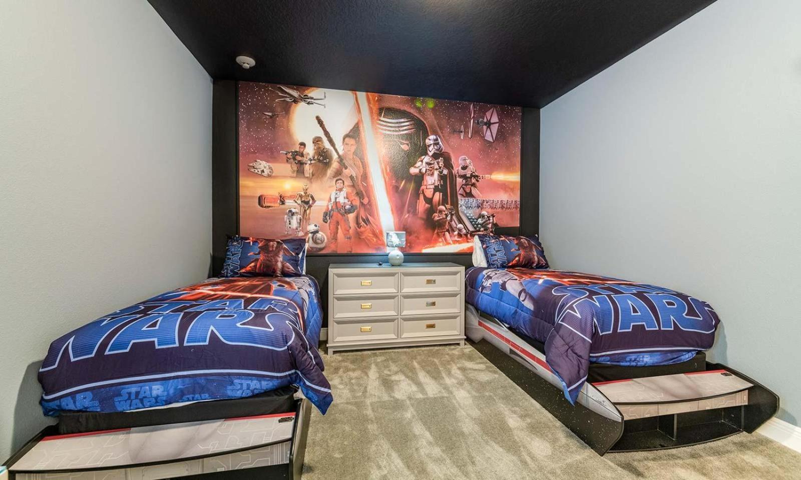 Colorful 8 Bdrm With Theater At Encore Orlando