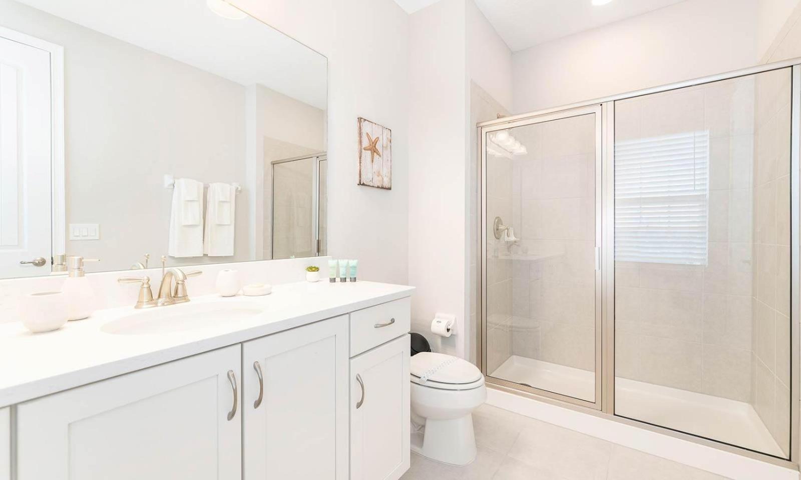 Colorful 8 Bdrm With Theater At Encore Holiday home Orlando