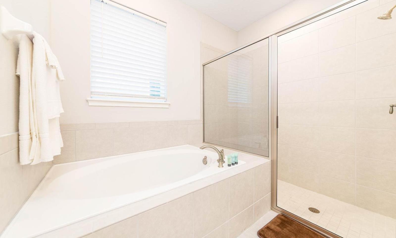 Colorful 8 Bdrm With Theater At Encore Orlando