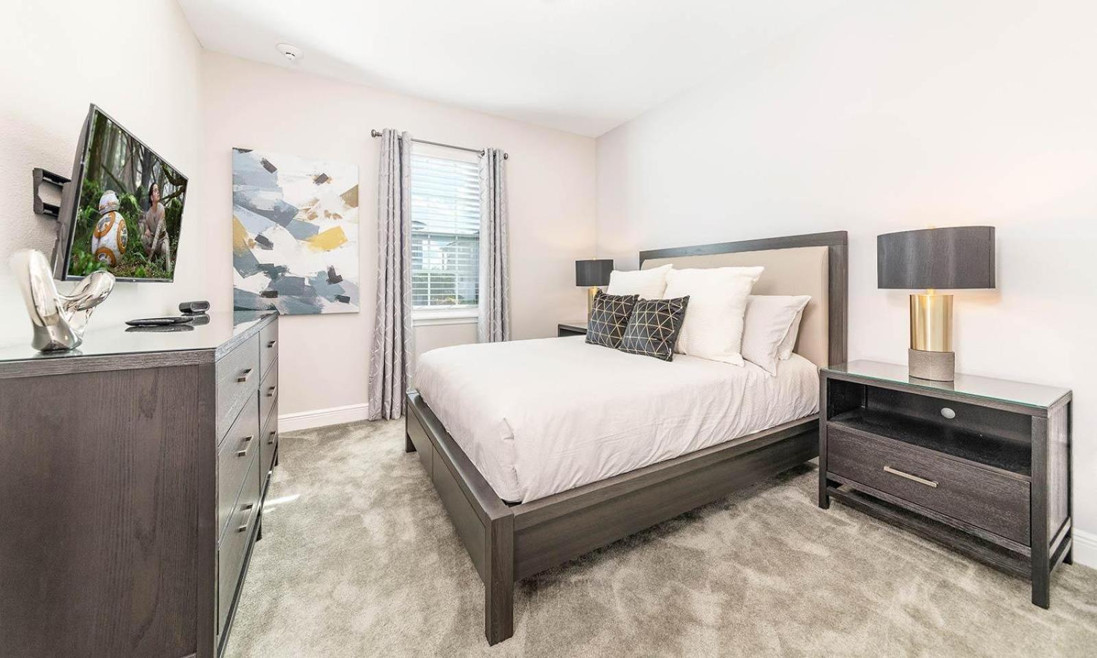 Colorful 8 Bdrm With Theater At Encore Holiday home