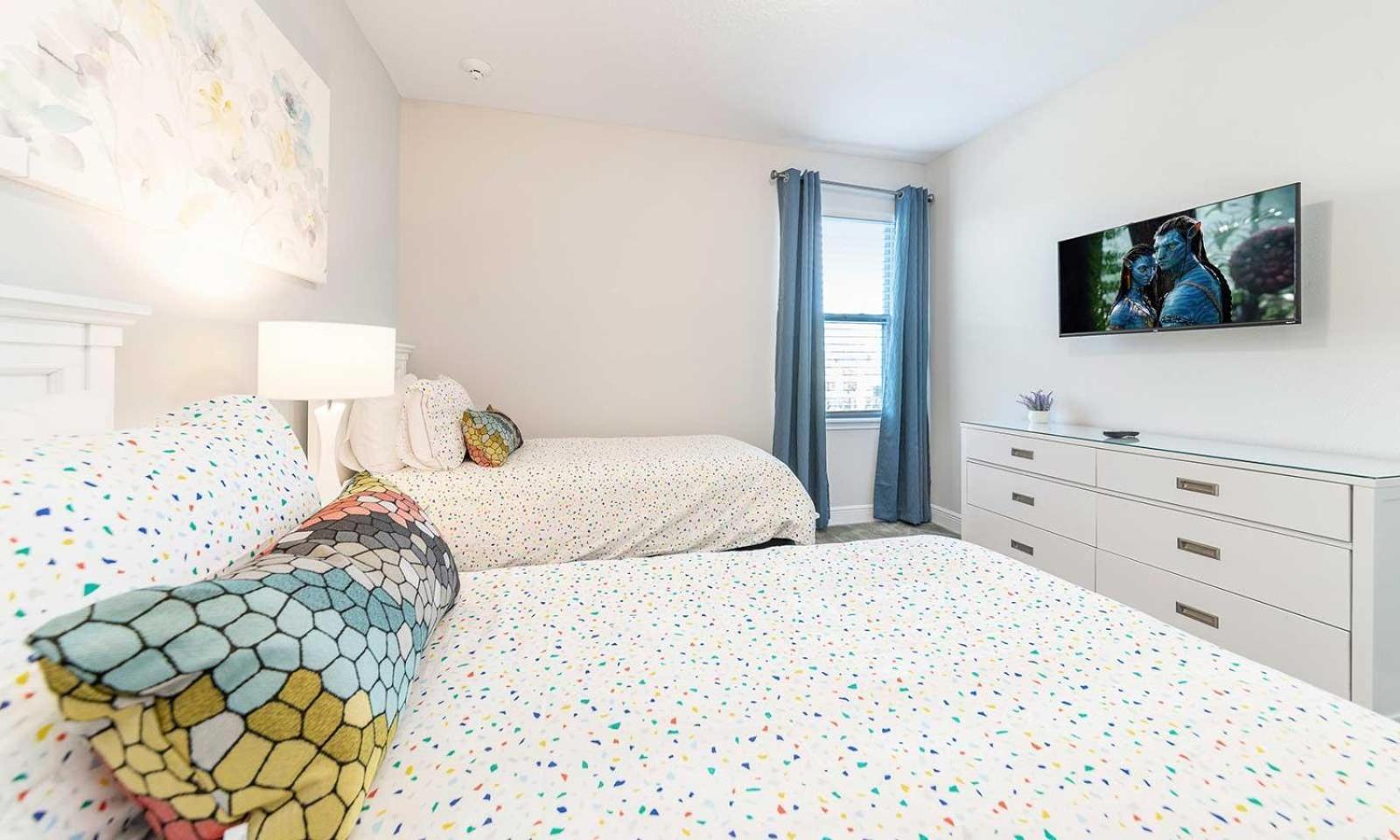 Colorful 8 Bdrm With Theater At Encore Orlando