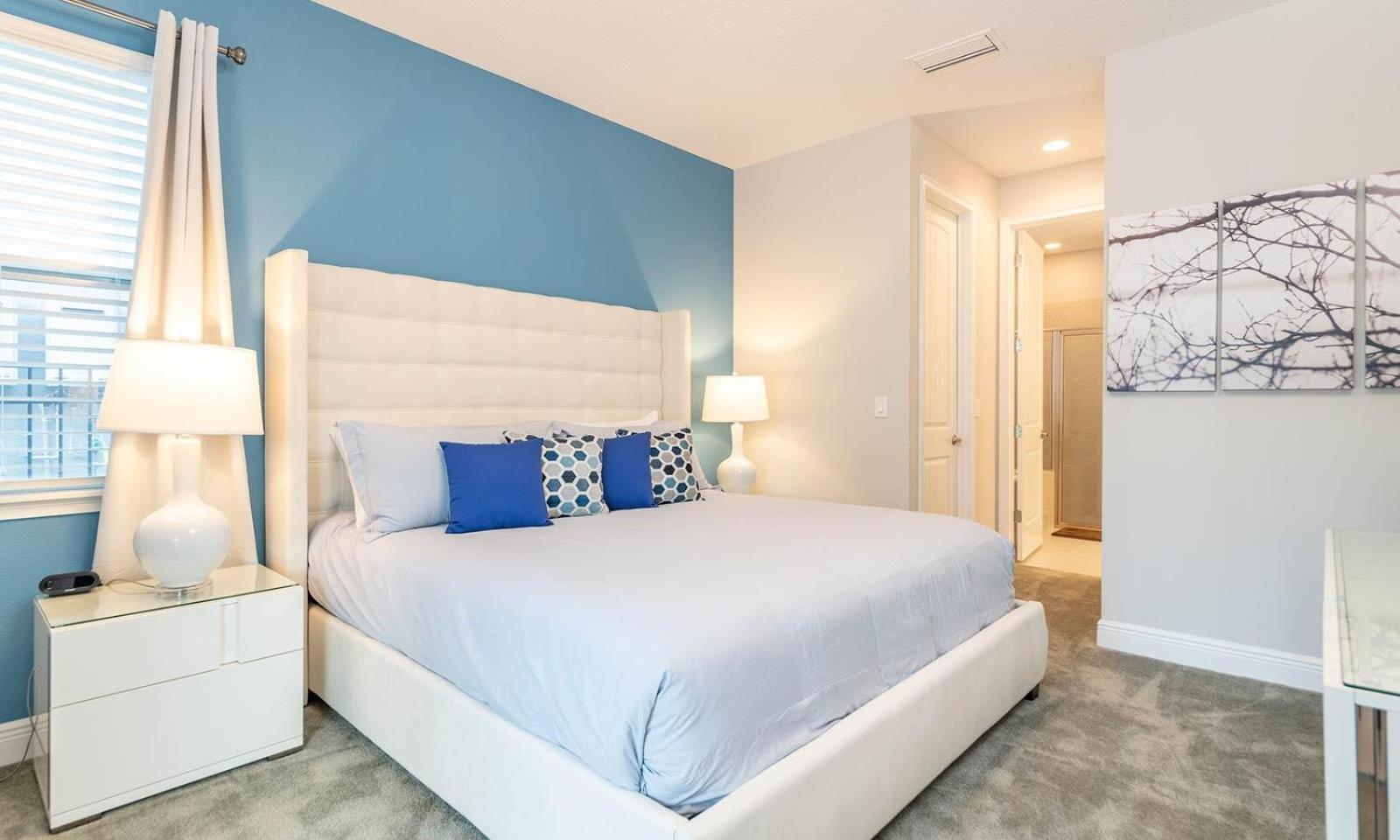 Colorful 8 Bdrm With Theater At Encore Holiday home