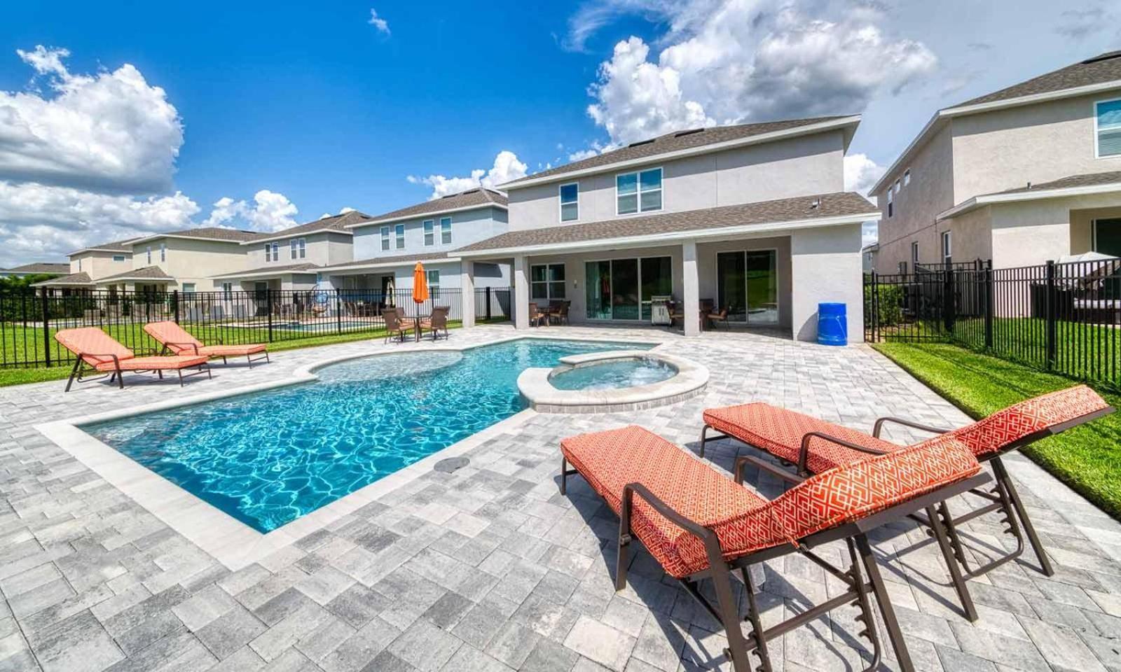 Holiday home Serene 8 Bdrm With Large Patio In Encore *