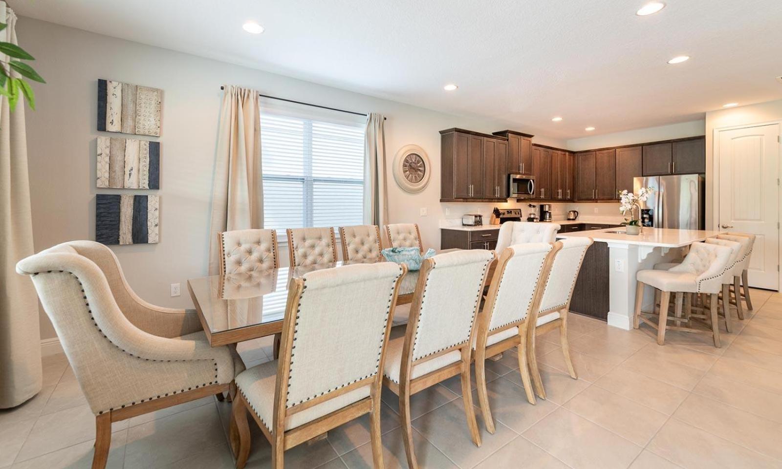 Holiday home Serene 8 Bdrm With Large Patio In Encore