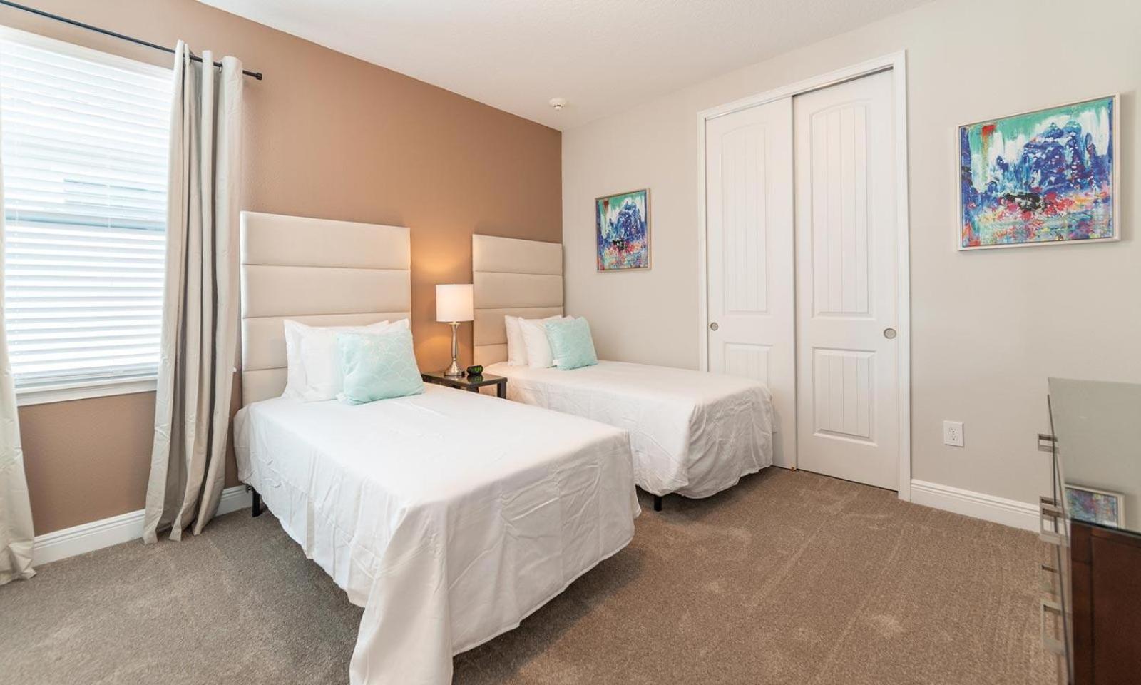 Serene 8 Bdrm With Large Patio In Encore Holiday home Orlando