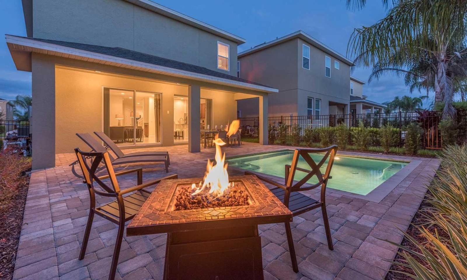 Sleek 5 Bdrm With Fun Themed Bedroom At Encore Holiday home Orlando