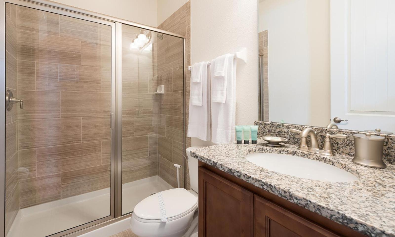 Holiday home Sleek 5 Bdrm With Fun Themed Bedroom At Encore