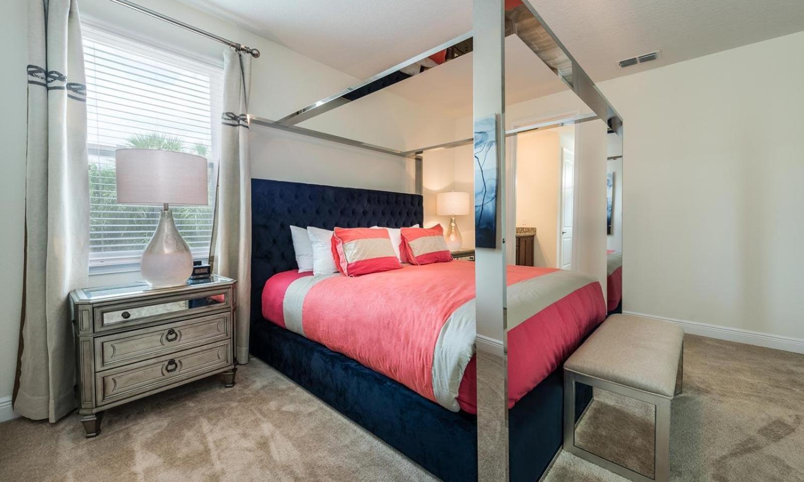 Holiday home Sleek 5 Bdrm With Fun Themed Bedroom At Encore Orlando
