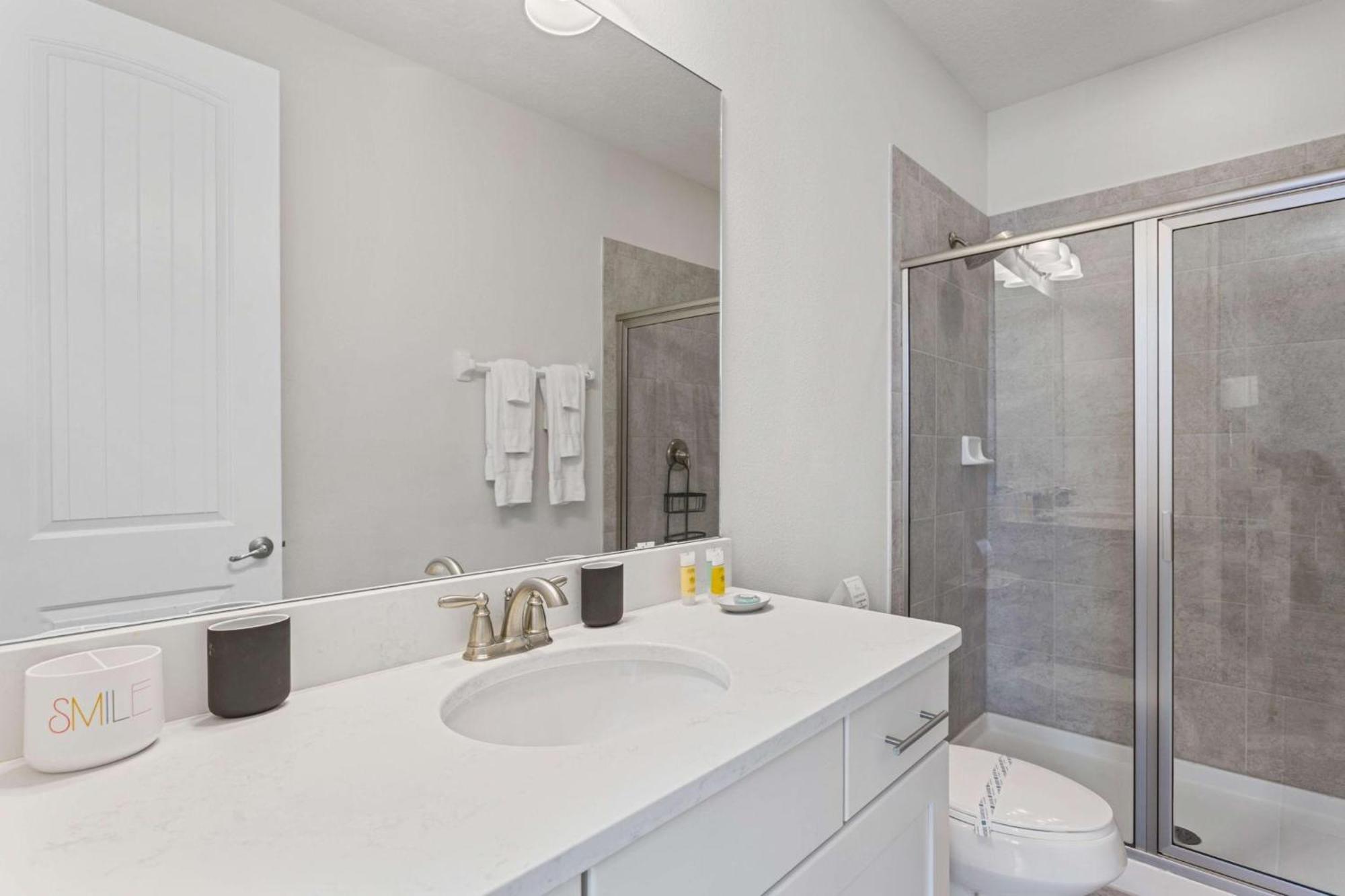 Radiant Classic 10 Bdrm With Games At Encore Holiday home