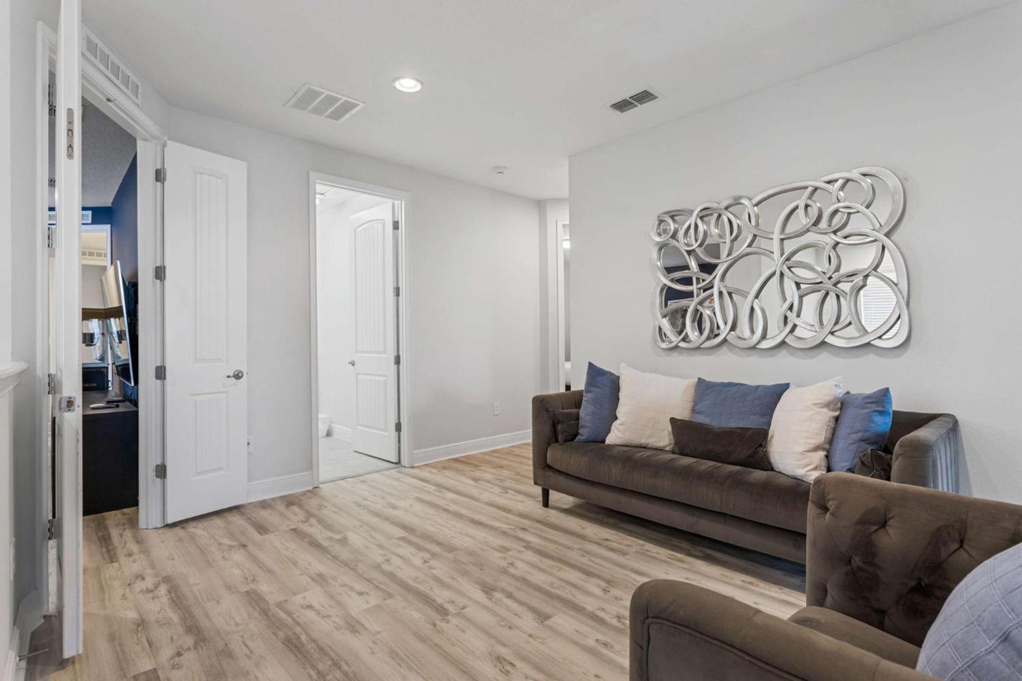 Radiant Classic 10 Bdrm With Games At Encore Holiday home