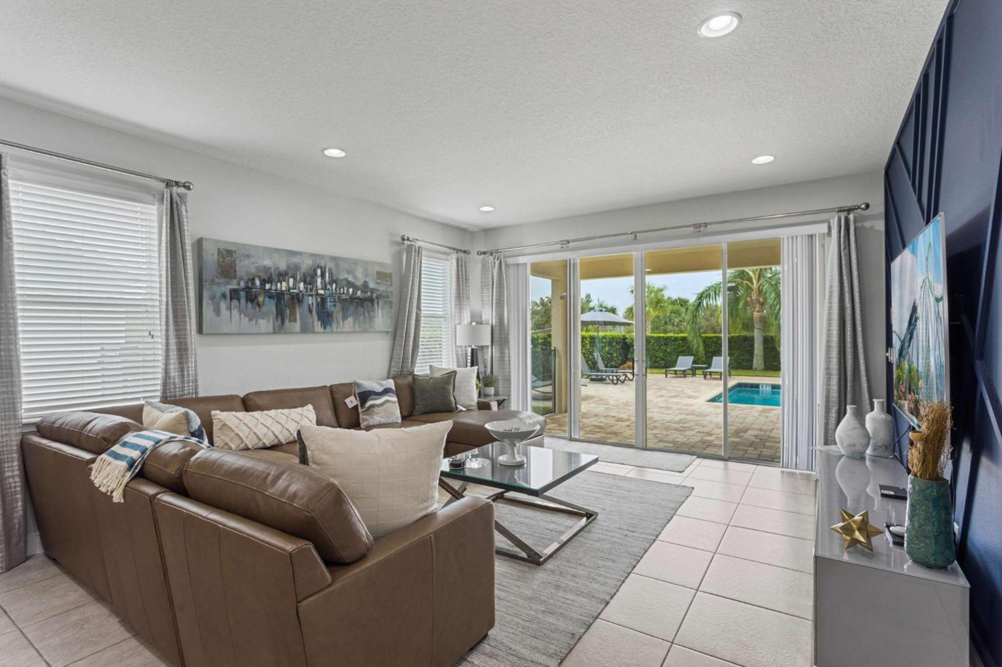 Radiant Classic 10 Bdrm With Games At Encore *