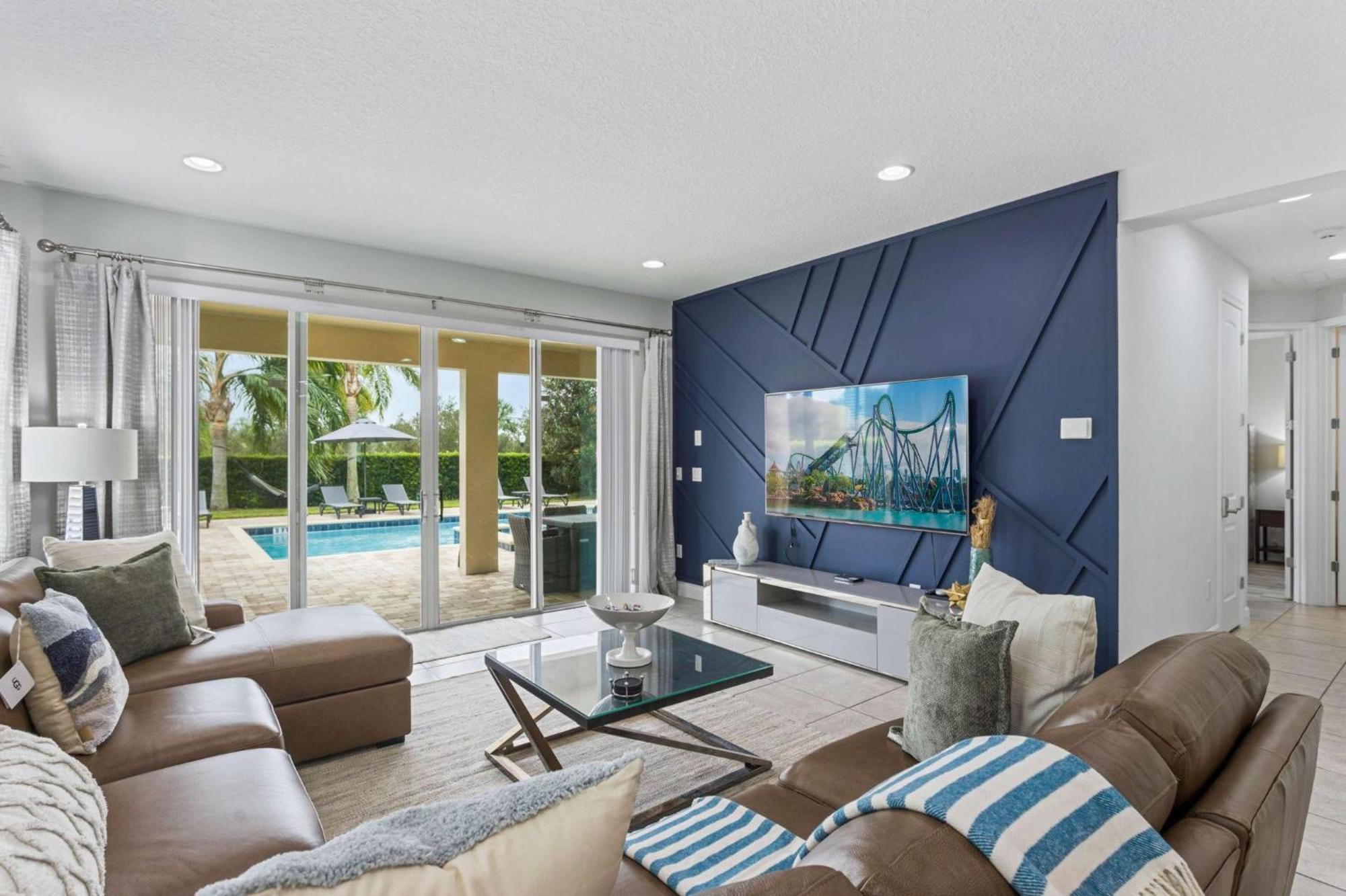 Radiant Classic 10 Bdrm With Games At Encore Holiday home