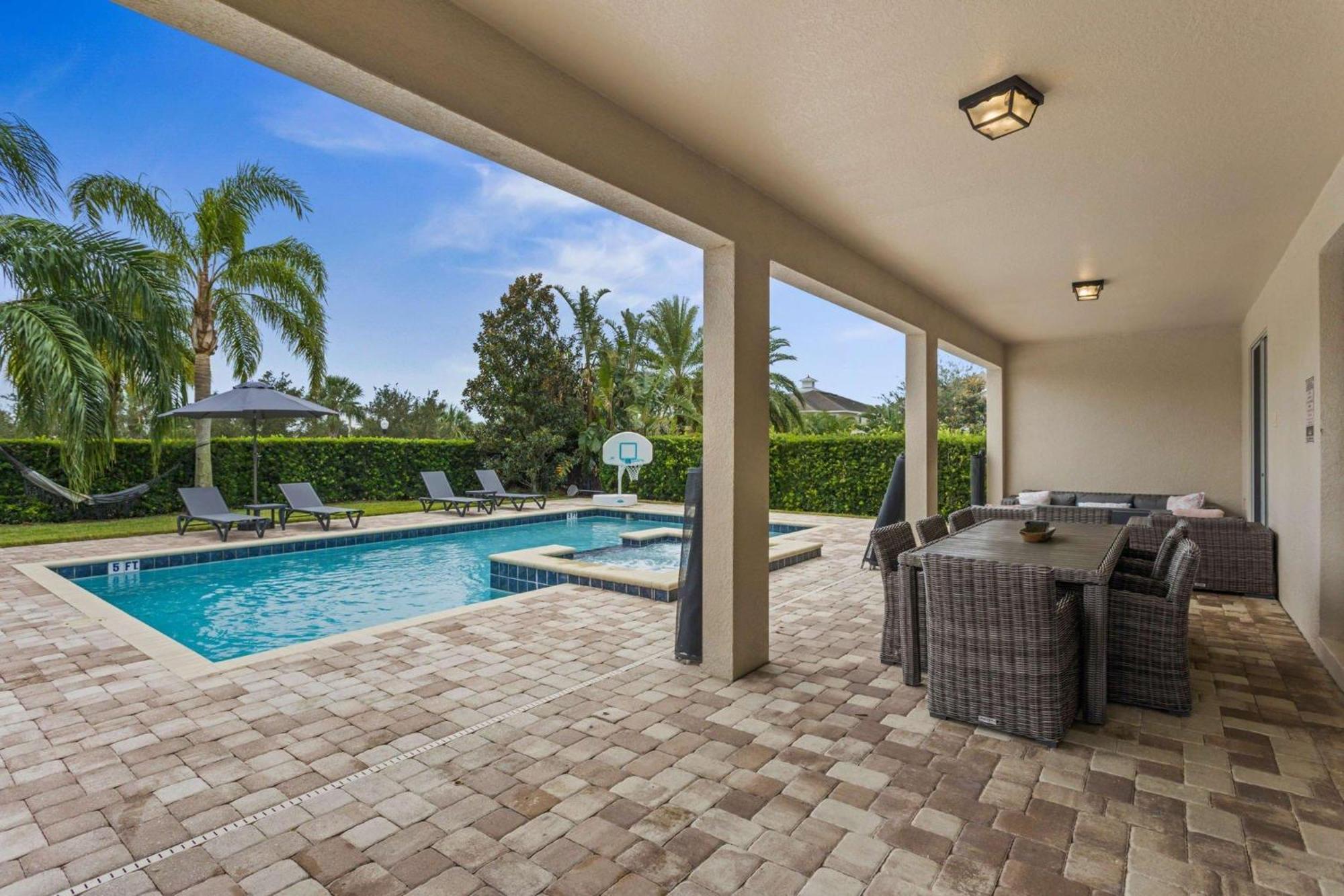 Holiday home Radiant Classic 10 Bdrm With Games At Encore *