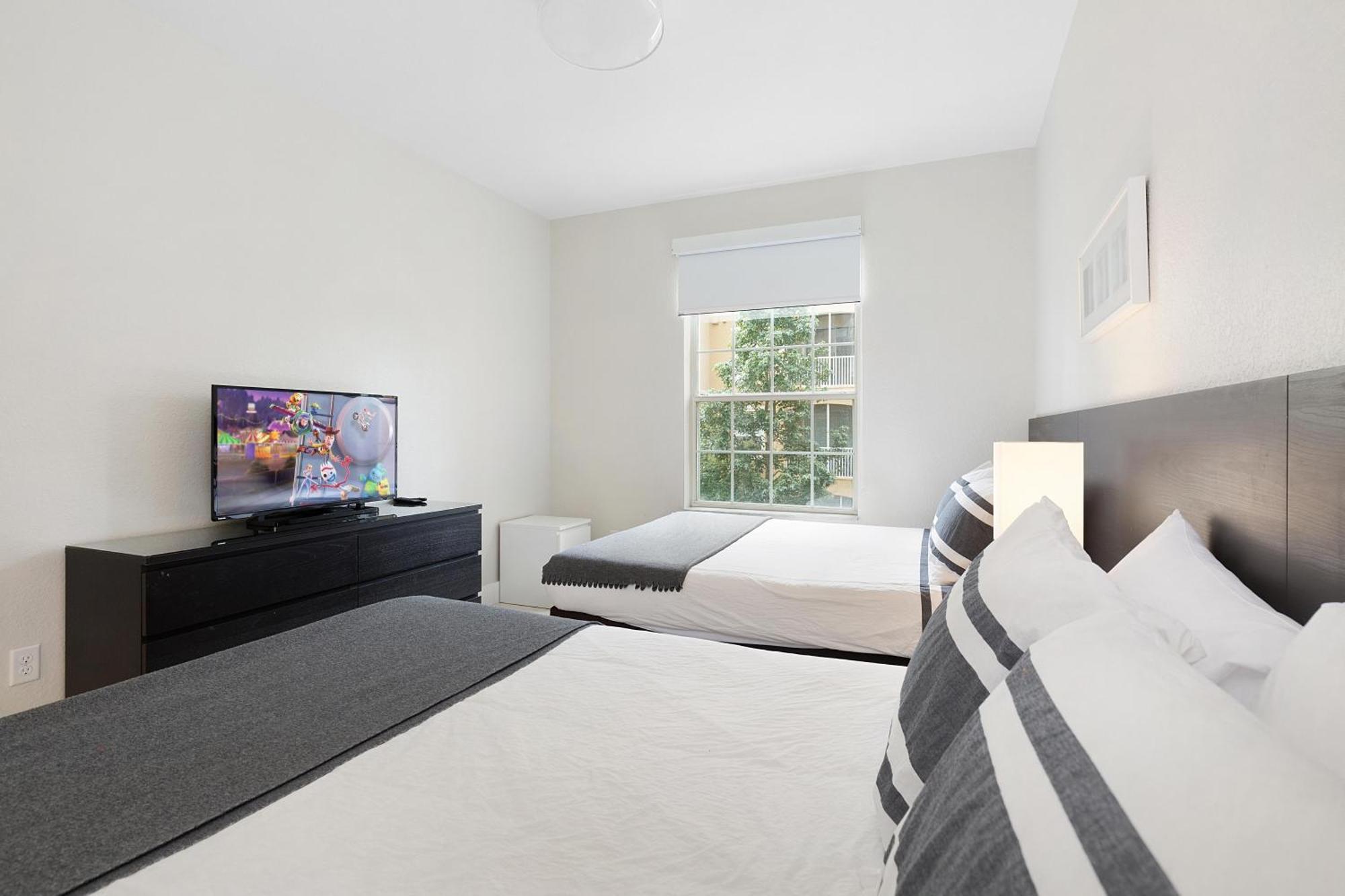 Windsor Hills 2784 Apartment