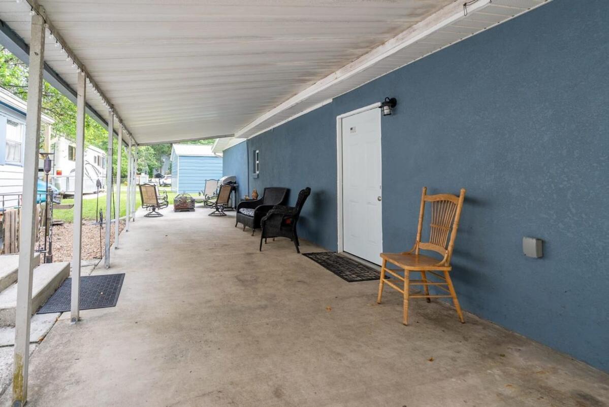 Cozy Renovated Retreat With Tranquil Outdoors Holiday home *