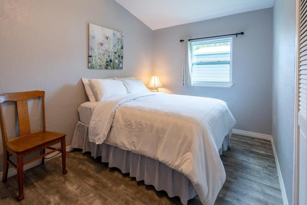 Holiday home Cozy Renovated Retreat With Tranquil Outdoors Orlando