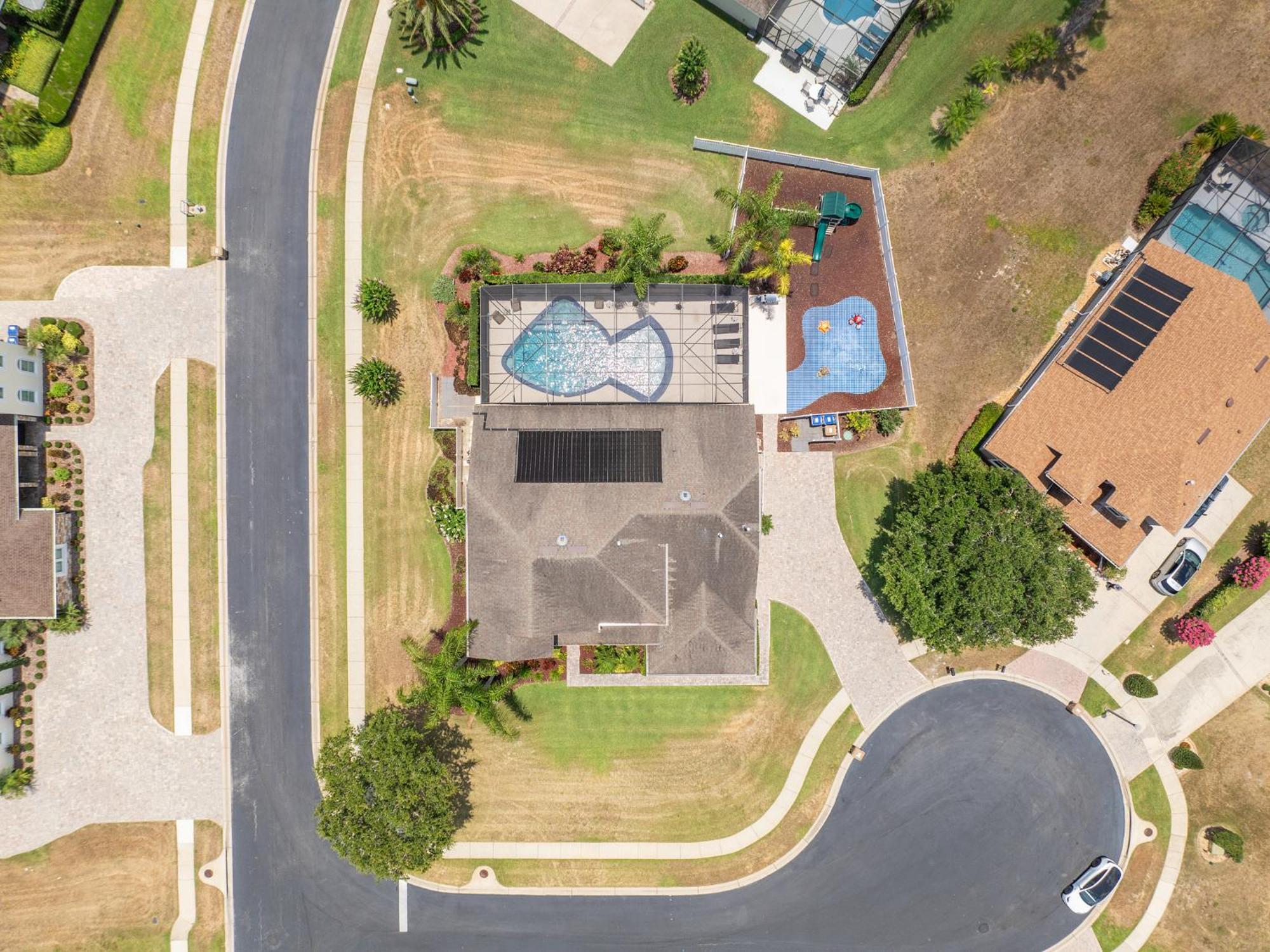 Holiday home Mickeys Sunrise - Phenomenal 7br Themed Theater Swingset Splashpad Gas Bbq - 2 Miles To