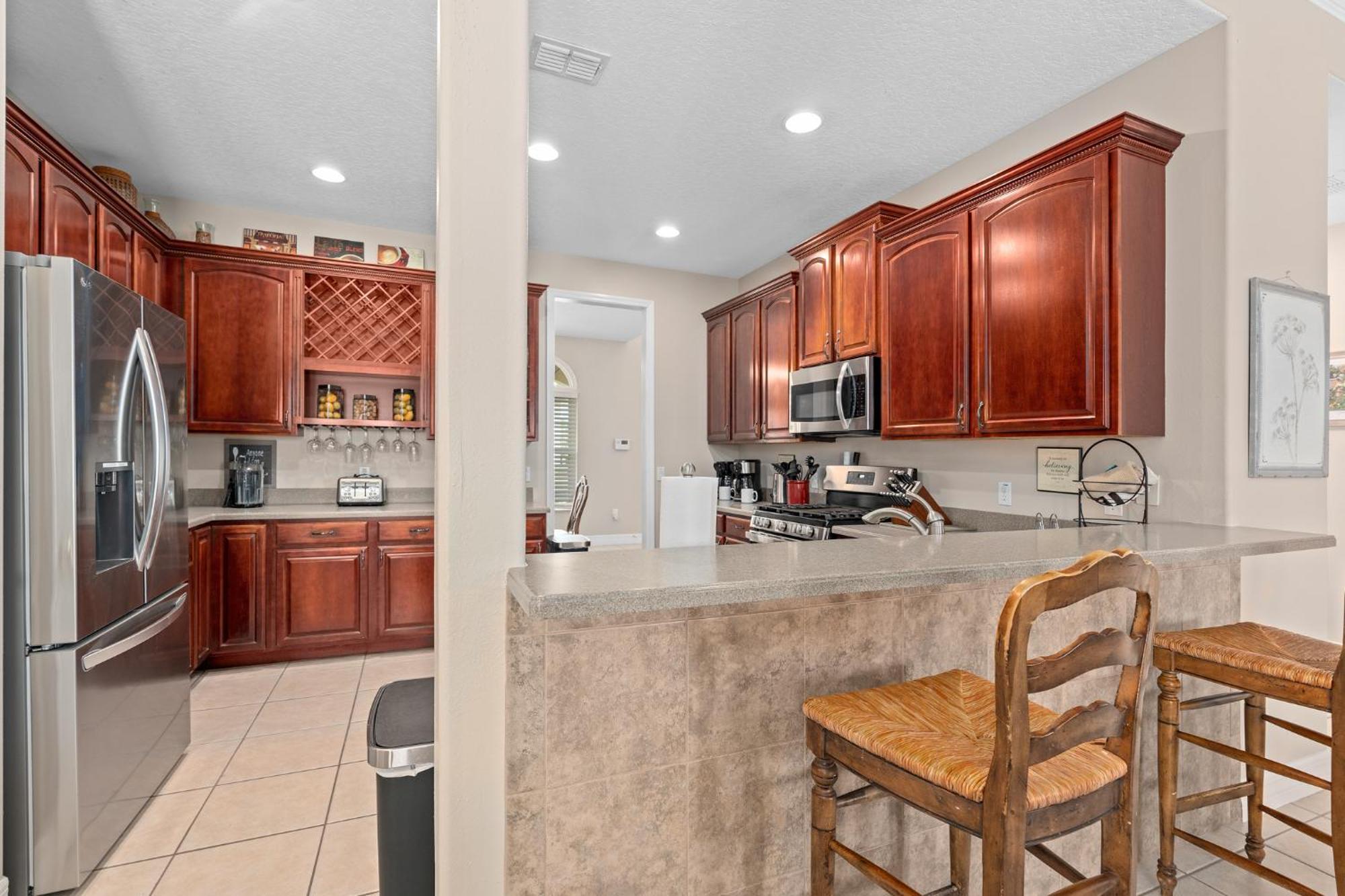 Mickeys Sunrise - Phenomenal 7br Themed Theater Swingset Splashpad Gas Bbq - 2 Miles To Holiday home Orlando