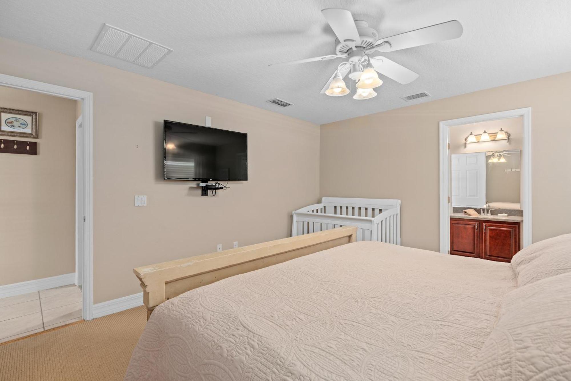 Mickeys Sunrise - Phenomenal 7br Themed Theater Swingset Splashpad Gas Bbq - 2 Miles To Holiday home *