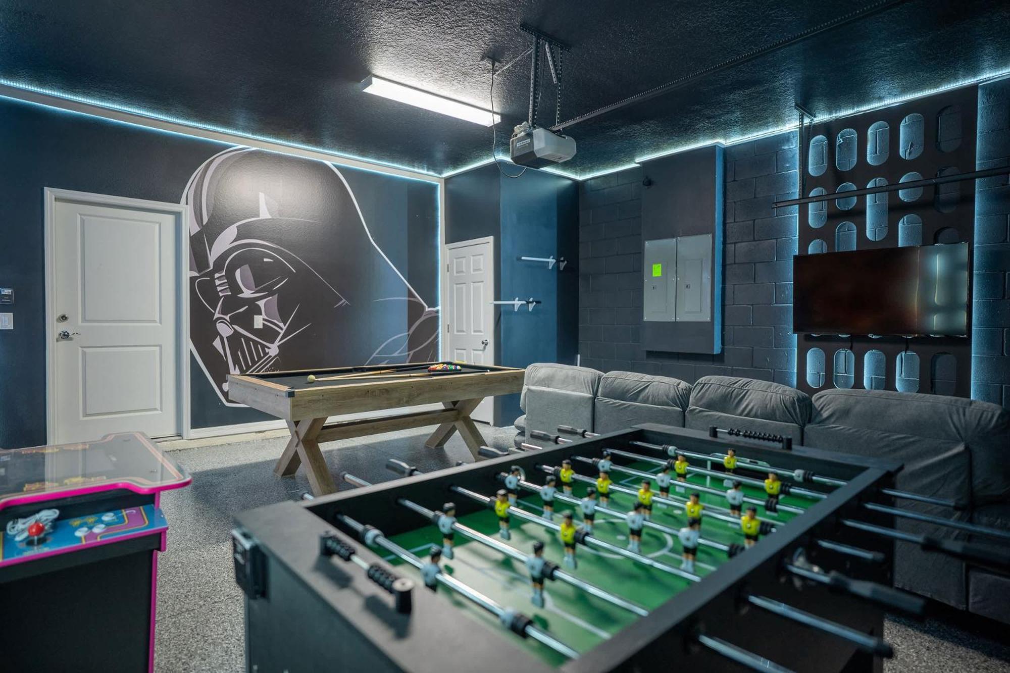 Stunning 10 Bed With Themed Pool