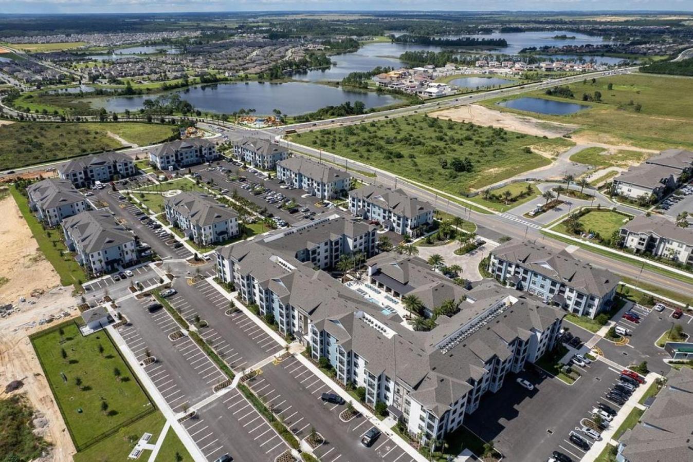 Apartment Landing At Vintage Horizon West - 2 Bedrooms In Horizon West *