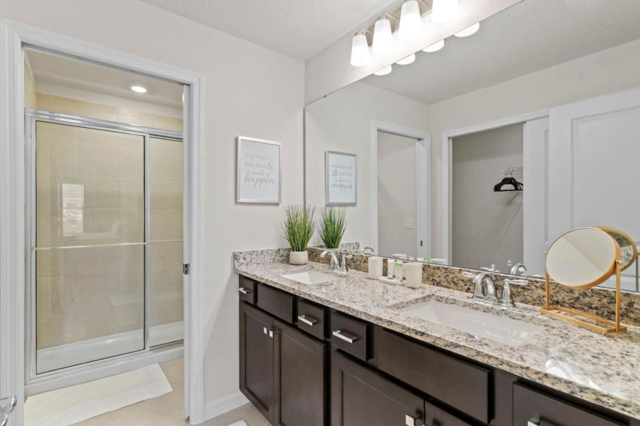 5 Bedroom 5 Bathroom Windsor Cay 1289 Orlando