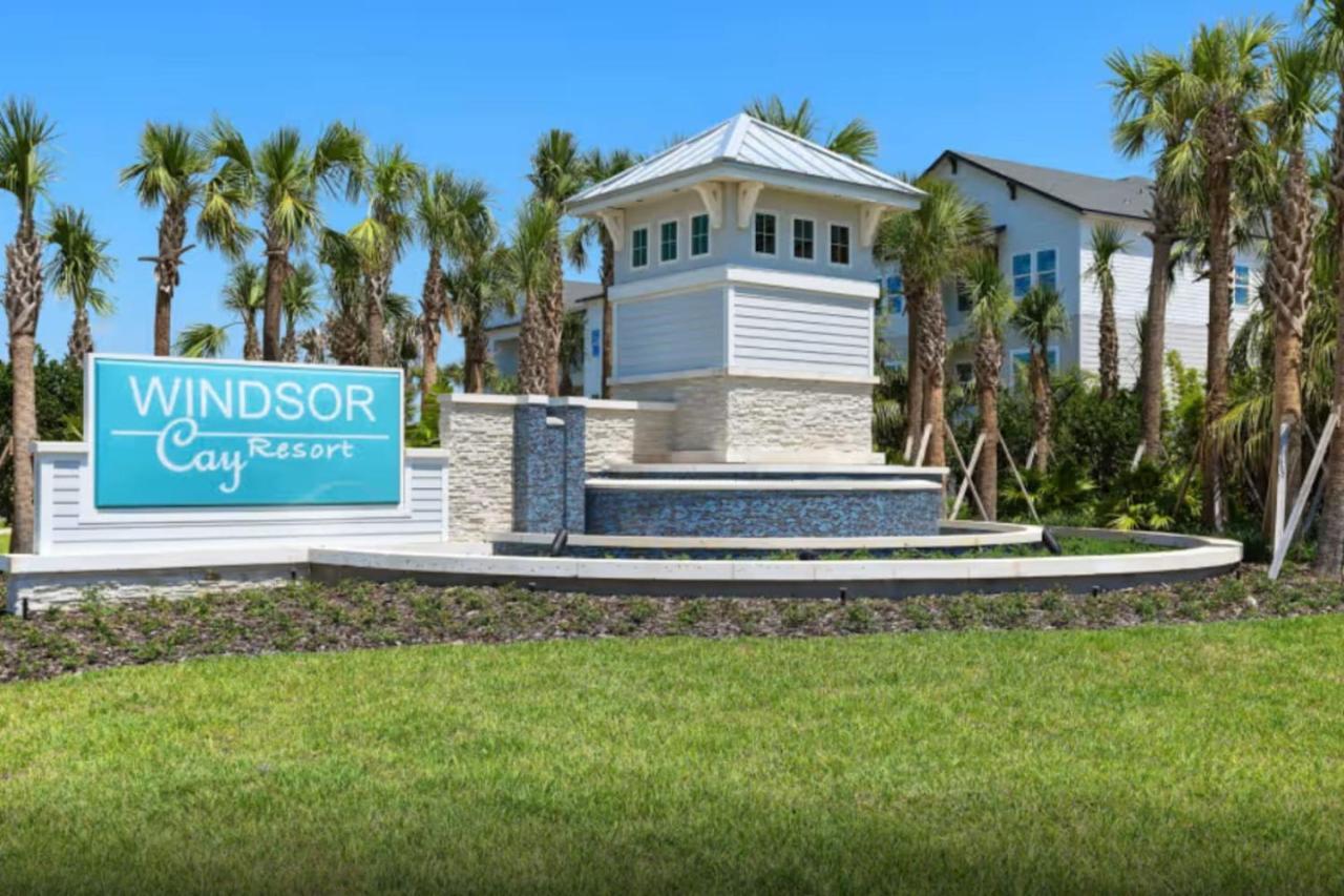 Holiday home 5 Bedroom 5 Bathroom Windsor Cay 1289