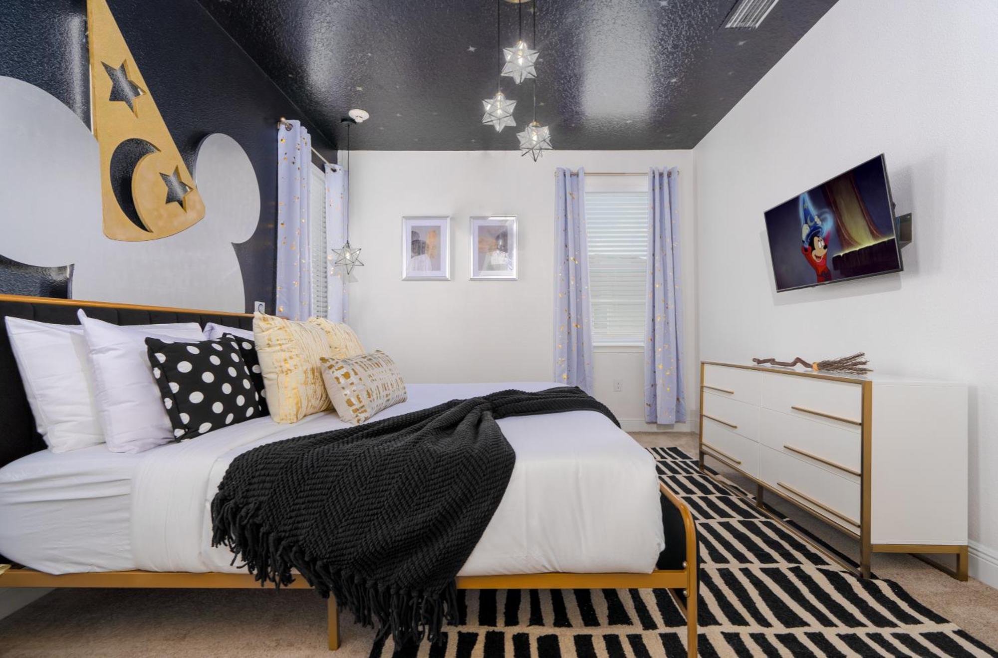 Featured On Tv! Epic Game Room, Theater, Private Pool & Hot Tub Holiday home